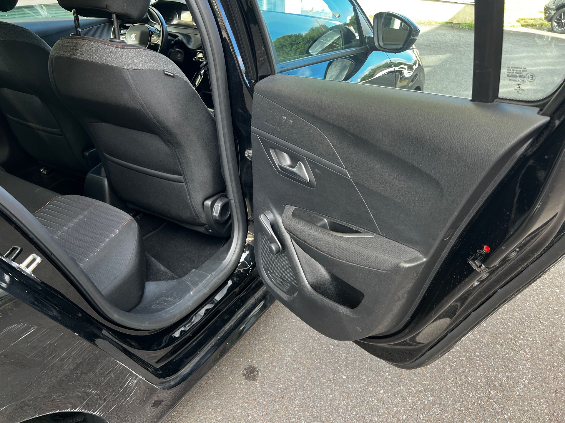 Peugeot 208 1.2 PURE TECH 75ch S&S Active Business