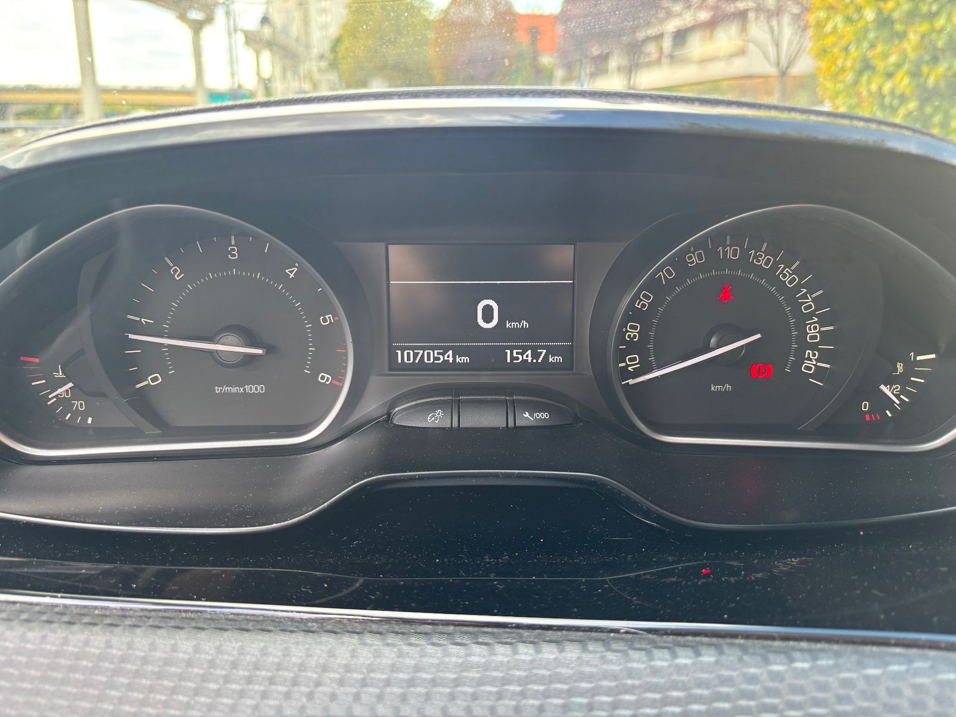 Peugeot 208 1.5 bleu HDI Tech édition
