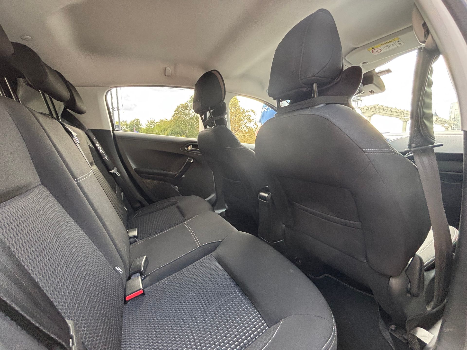 Peugeot 208 1.5 bleu HDI Tech édition