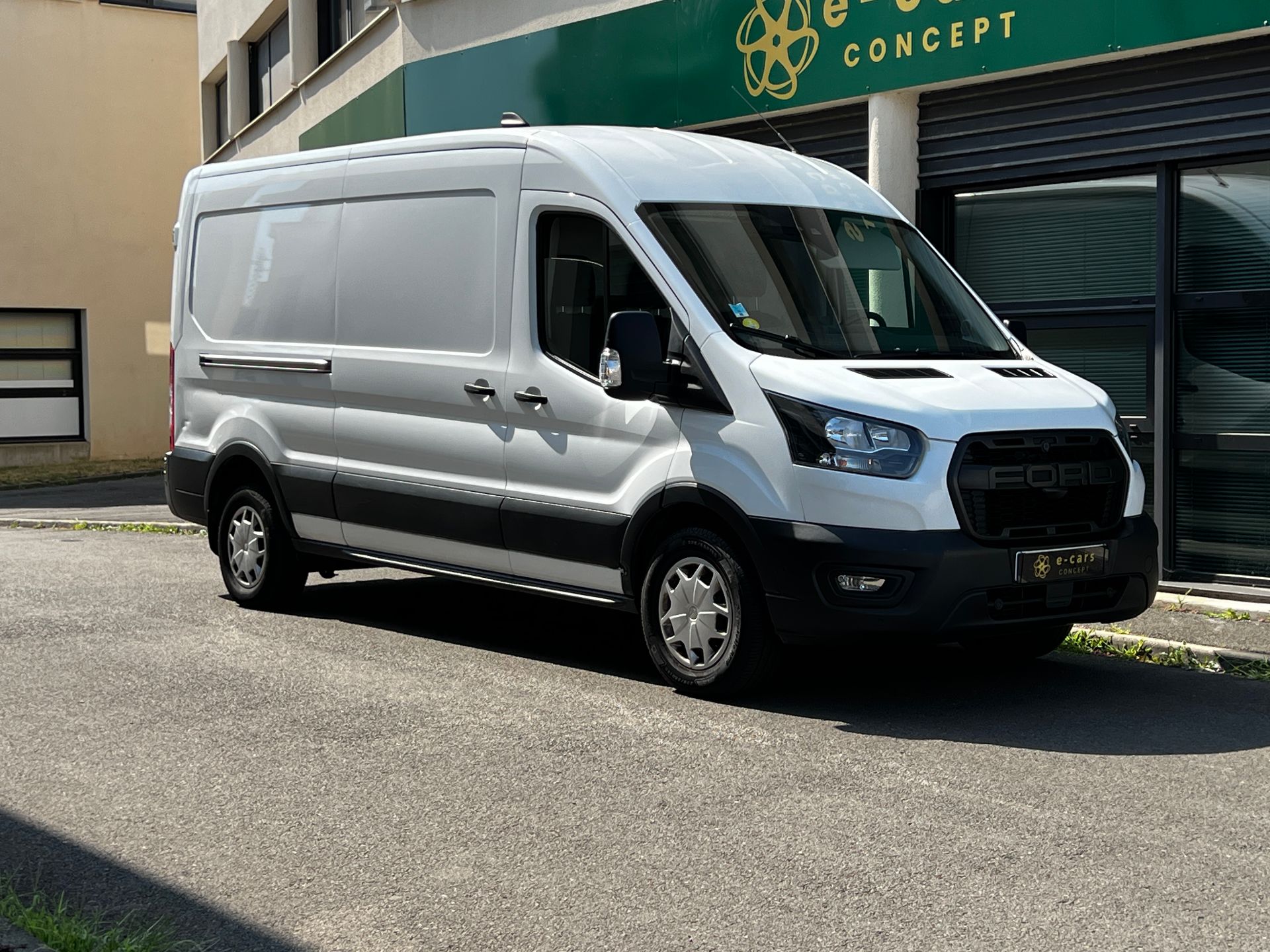 FORD TRANSIT L3H2 2.0 ECOBLUE 130ch Trend Buisness