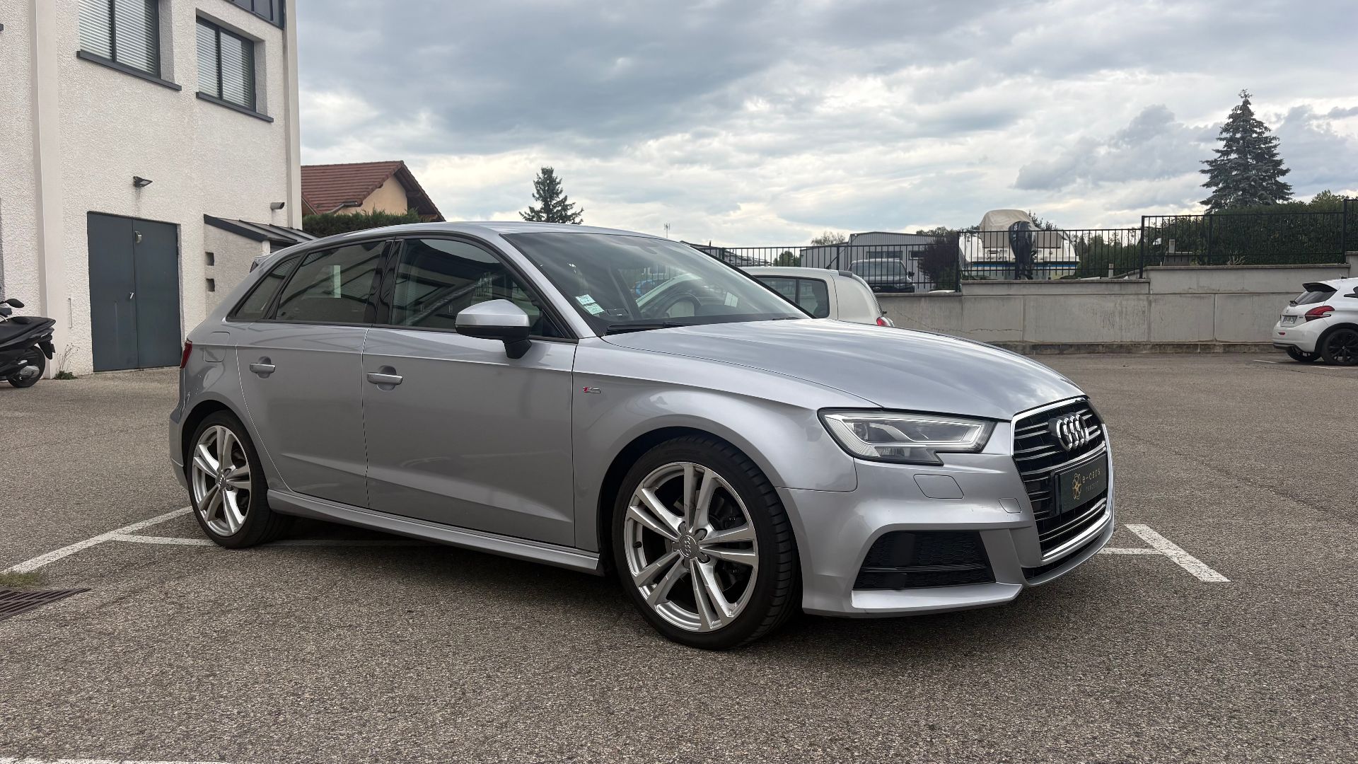 Audi A3 2.0L TFSI 190ch S-LINE