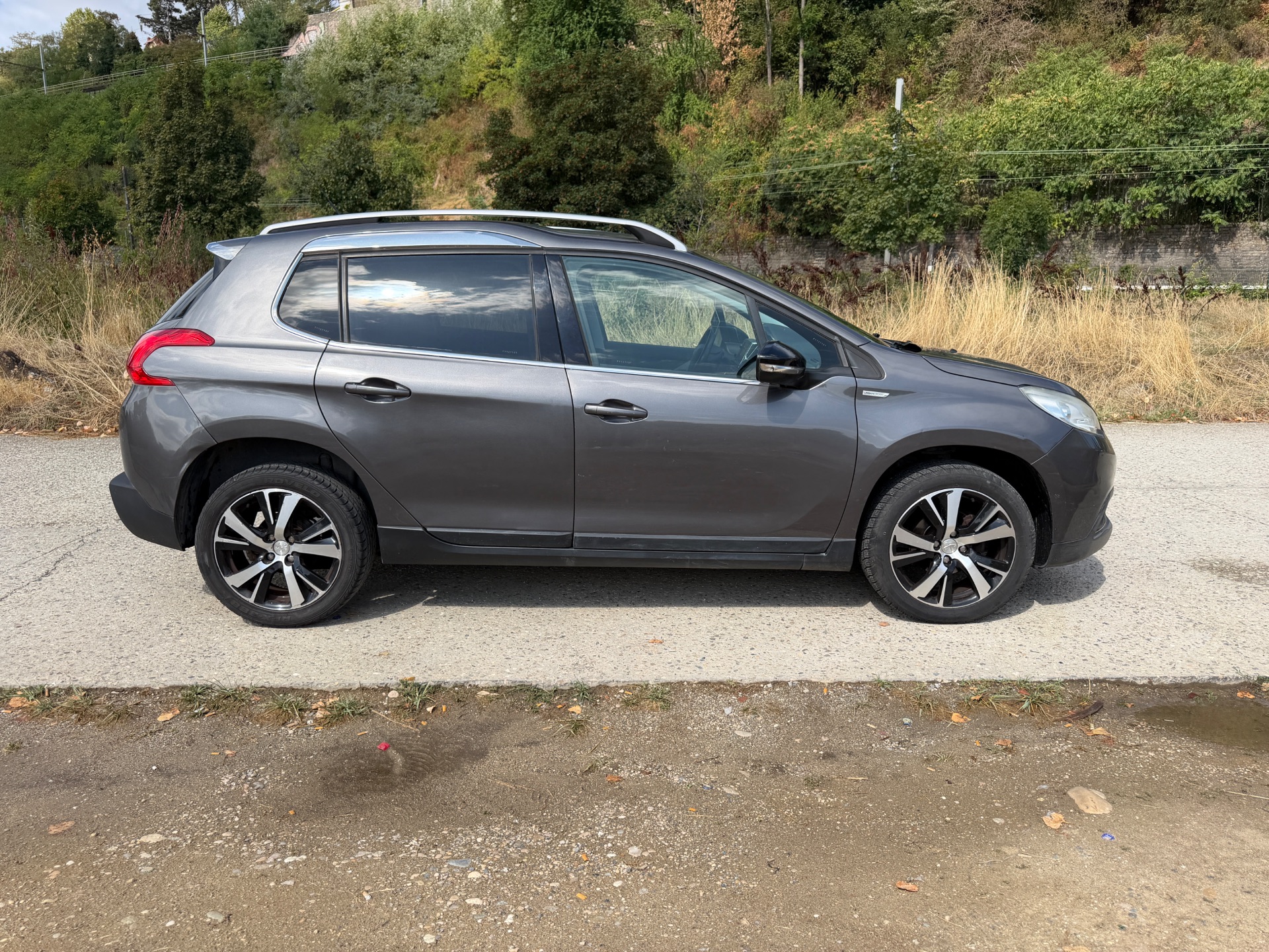 Peugeot 2008 1,6 BlueHdi Urvan cross