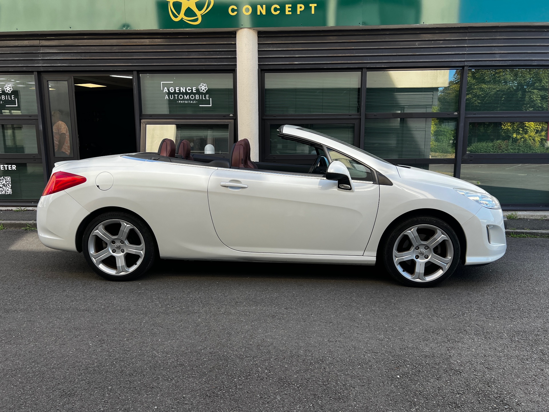 Peugeot 308 CC 2.0 HDI 140 ch Féline