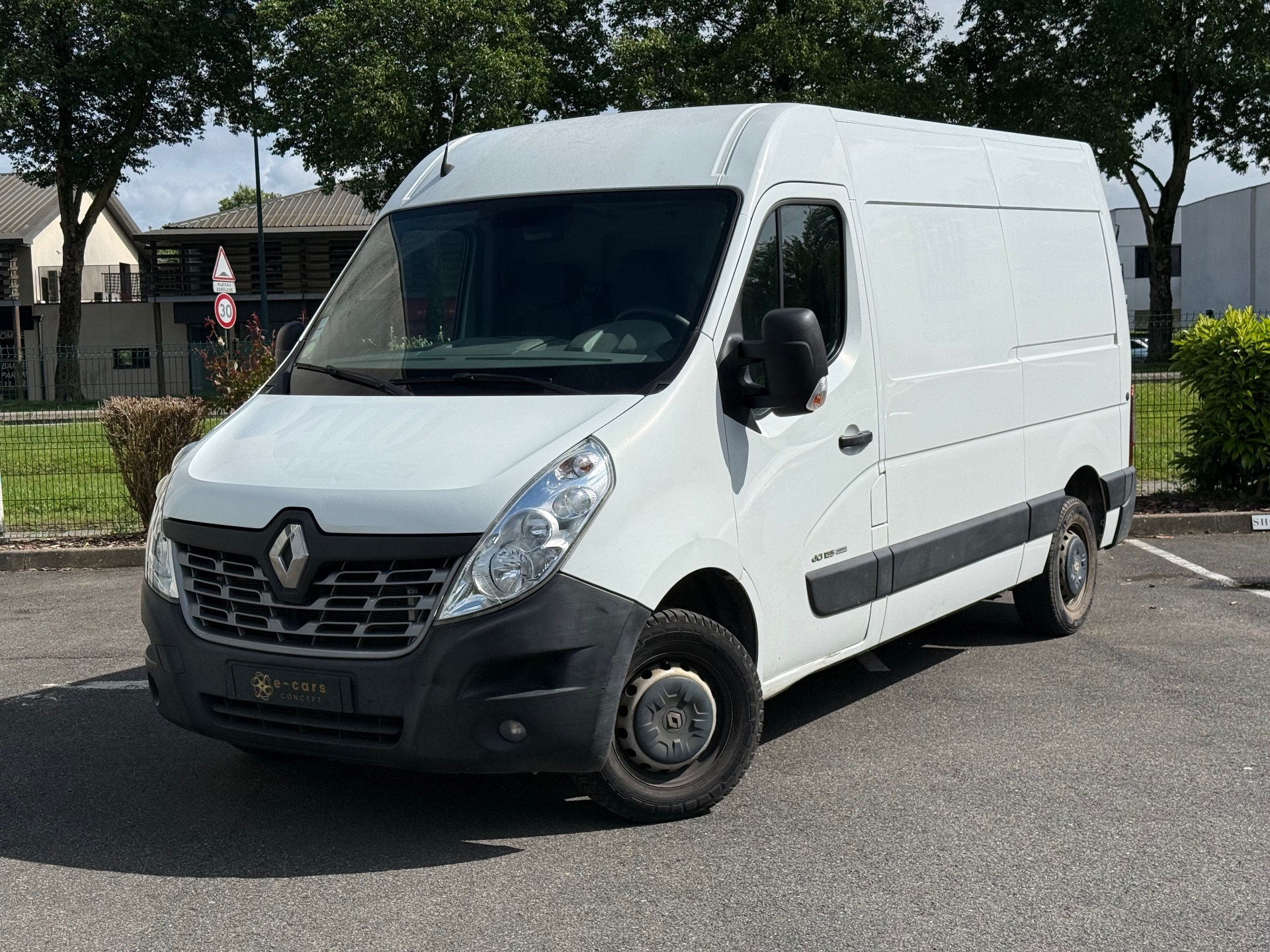 Renault Master L2H2 3.5t 2.3 DCI 135 8.0 CV 136ch Energy Grand Confort