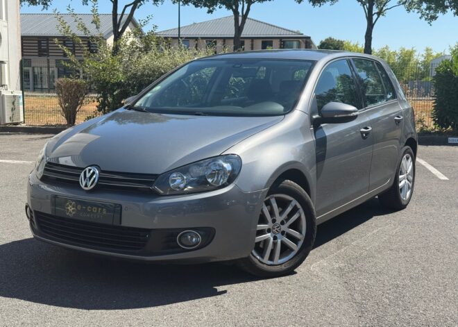 Volkswagen Golf 1.6 TDI 105ch 105ch CONFORTLINE