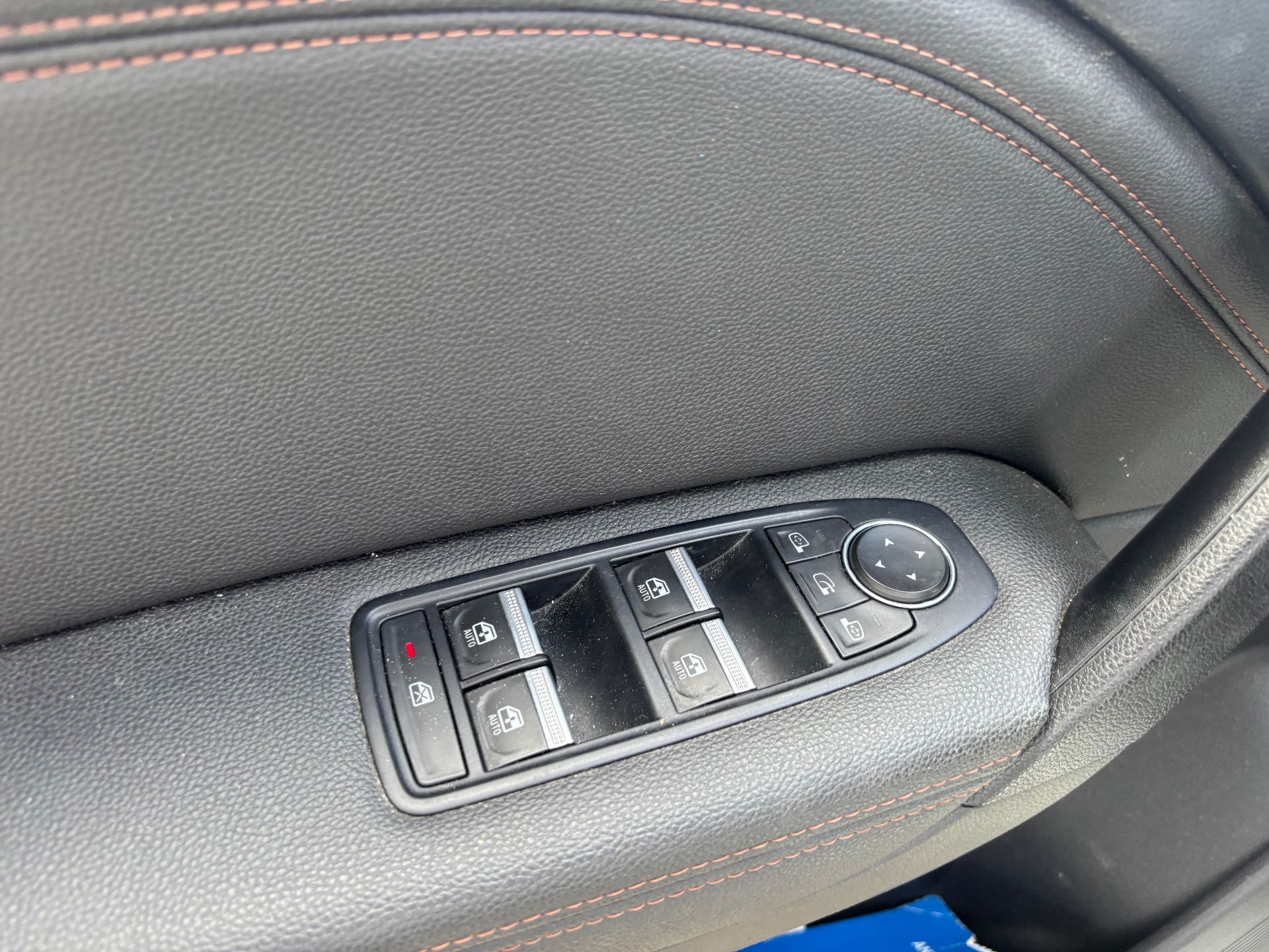 Renault Captur 1,5L DCI INITIAL PARIS II 1.5 Blue dCi DPF EDC7 S&S 115 cv Boîte auto