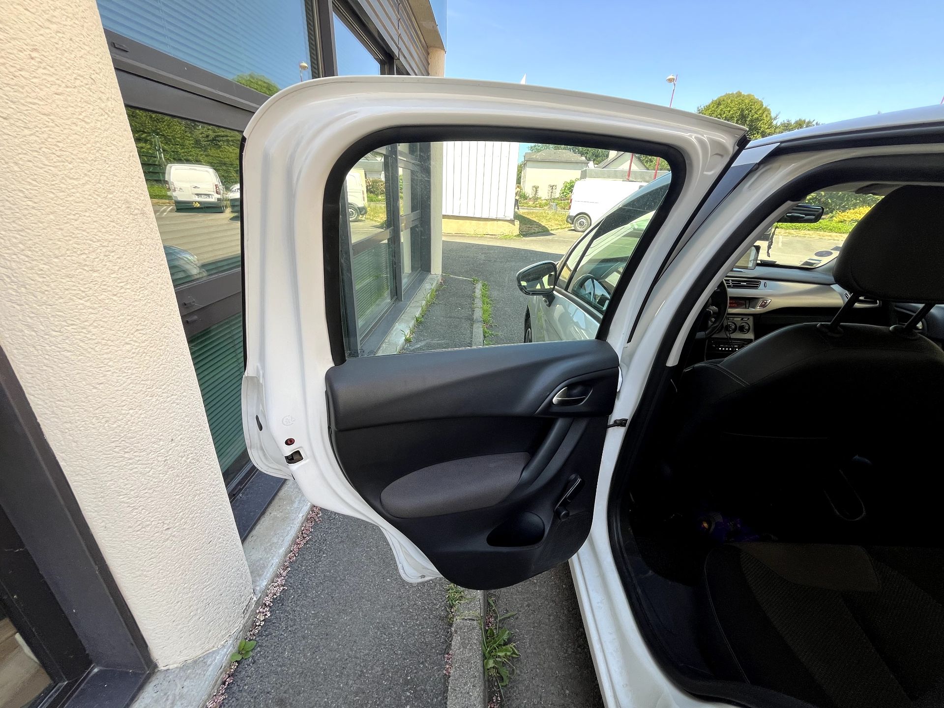 CITROEN C3 “Confort” – 3 990 €