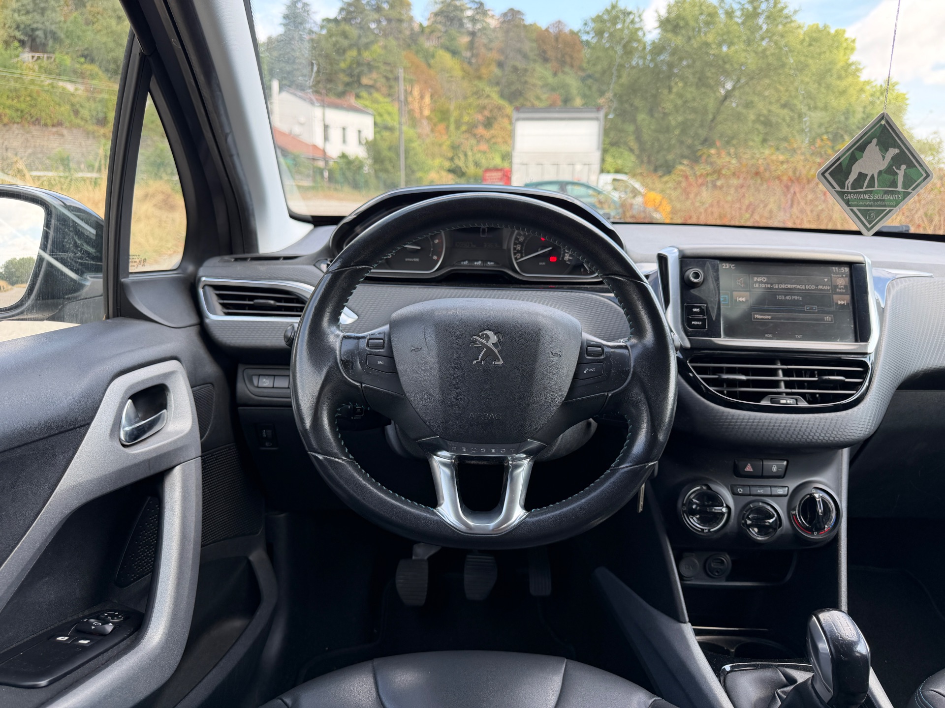 Peugeot 2008 1,6 BlueHdi Urvan cross