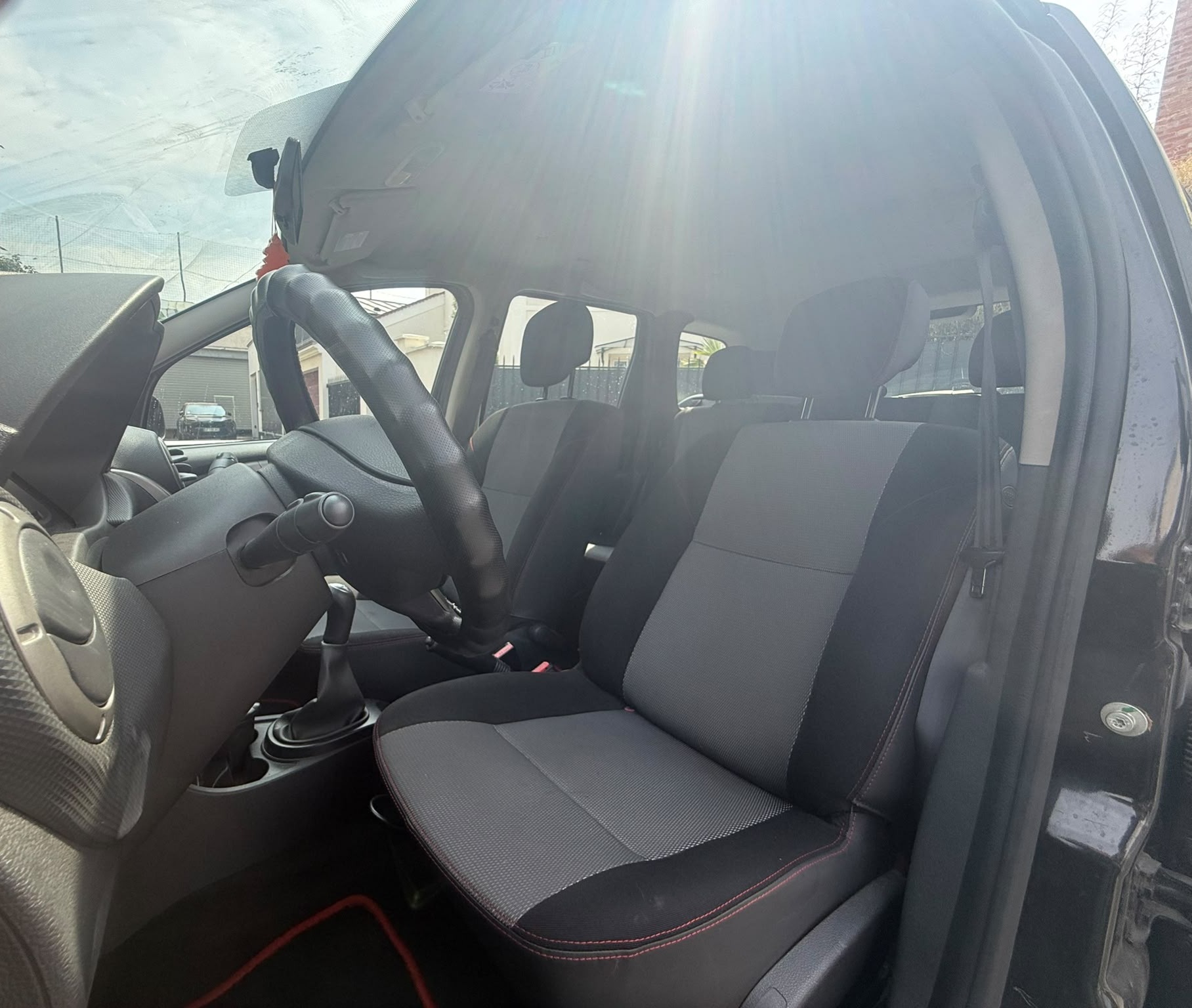 Dacia Duster SUV 1.5 dCi 90 ch 1.5 DCI 90ch