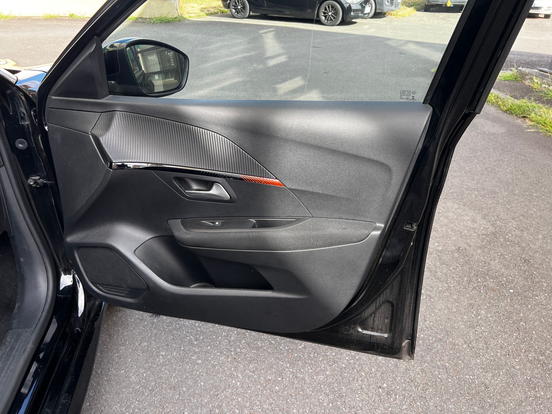 Peugeot 208 1.2 PURE TECH 75ch S&S Active Business
