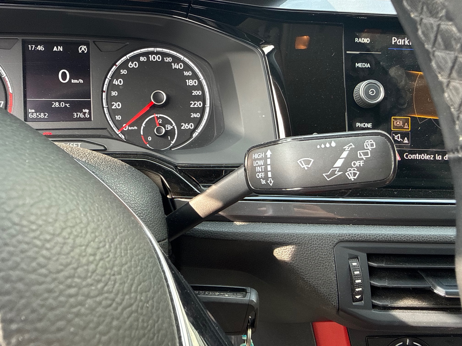 Volkswagen Polo 1.0L TSI Connect