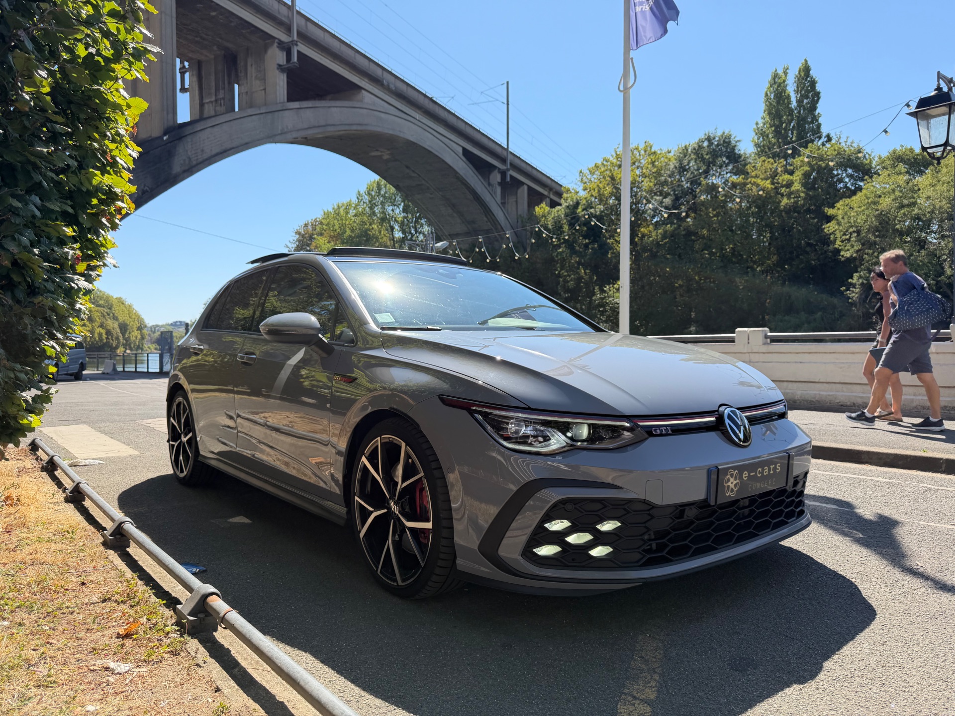 Volkswagen Golf 2.0 TSi 245ch GTI