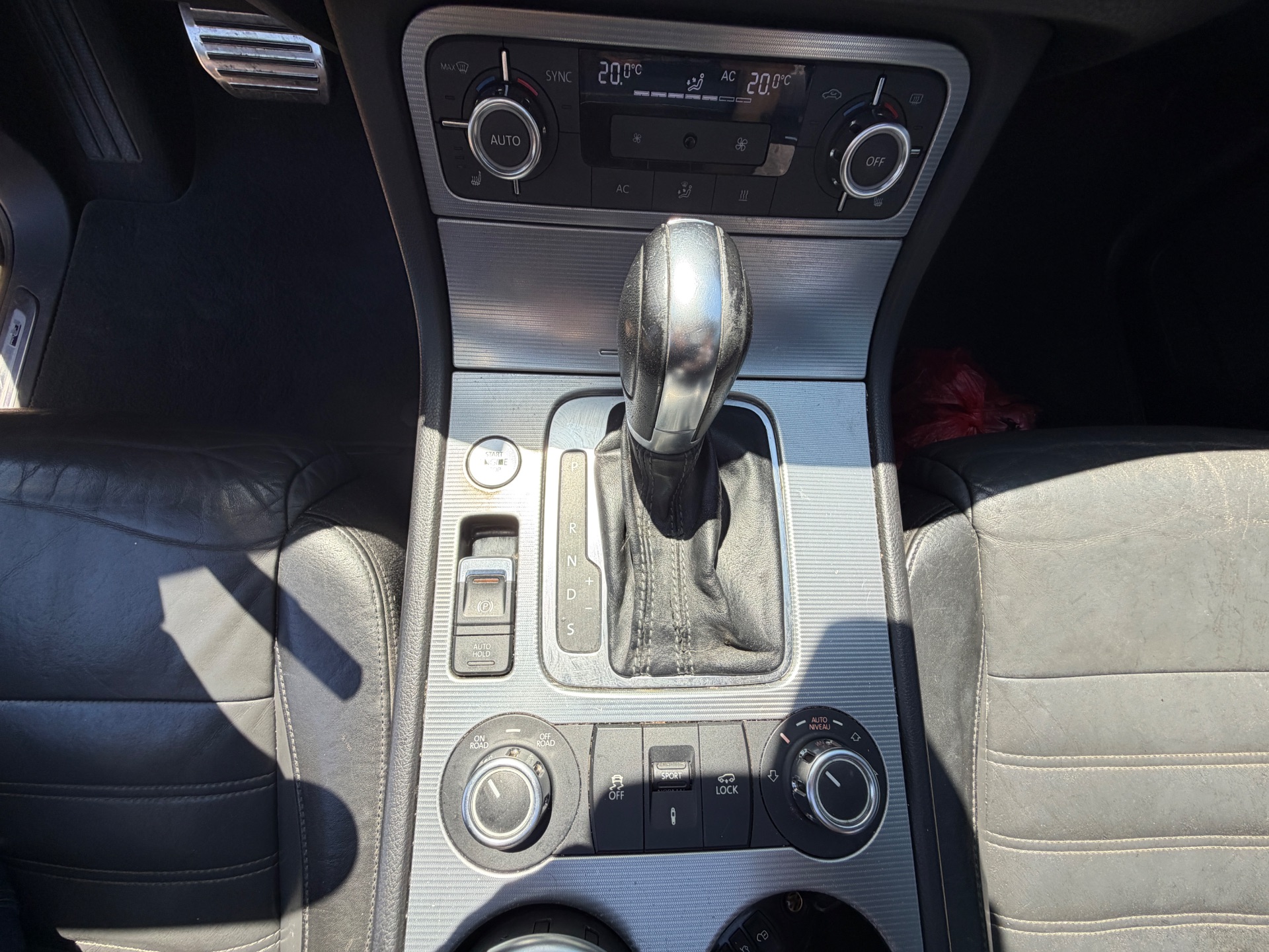 Volkswagen Touareg V8 4,2 TDI 340ch R line