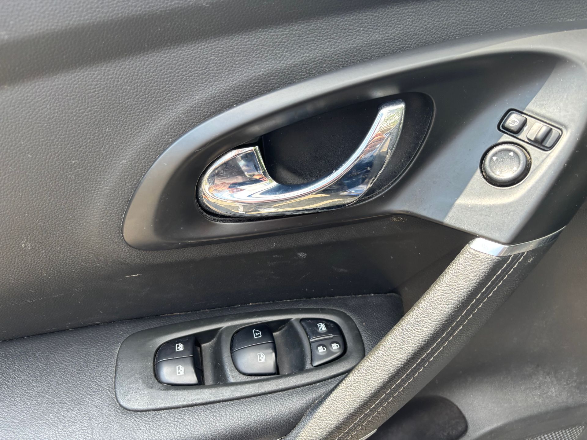 RENAULT KADJAR 1,5L DCI INTENS 1.5 dCi eco2 FWD EDC 110 cv Boîte auto