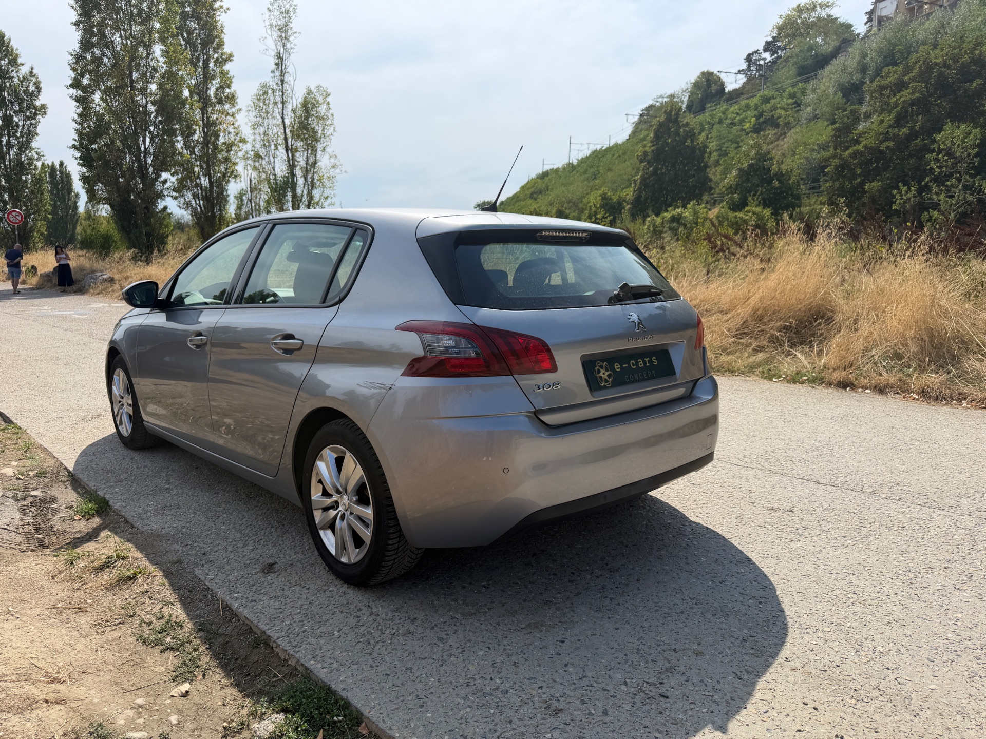 Peugeot 308 1,2 PURETECH 130ch ALLURE