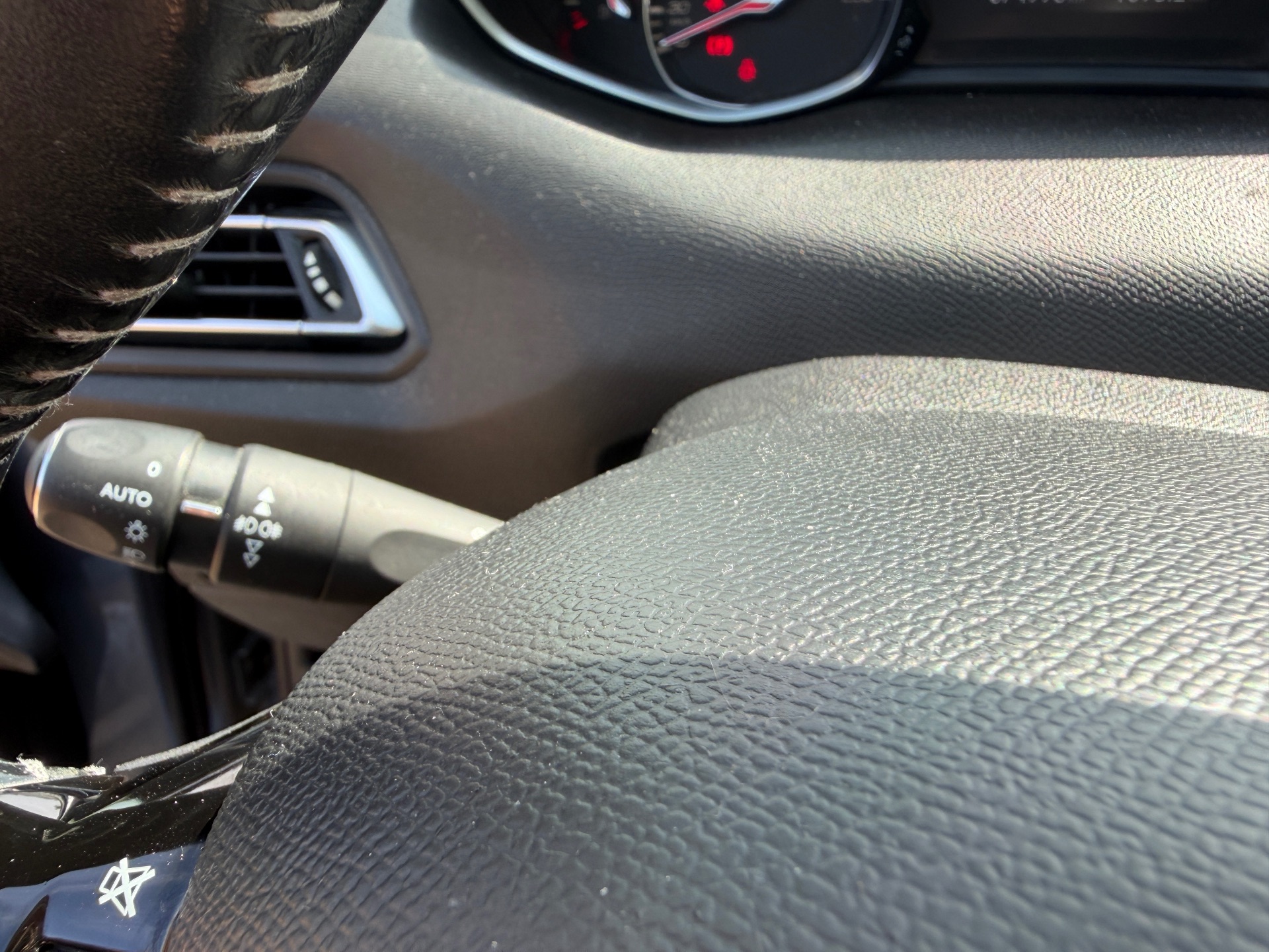 Peugeot 308 1,2 PURETECH 130ch ALLURE