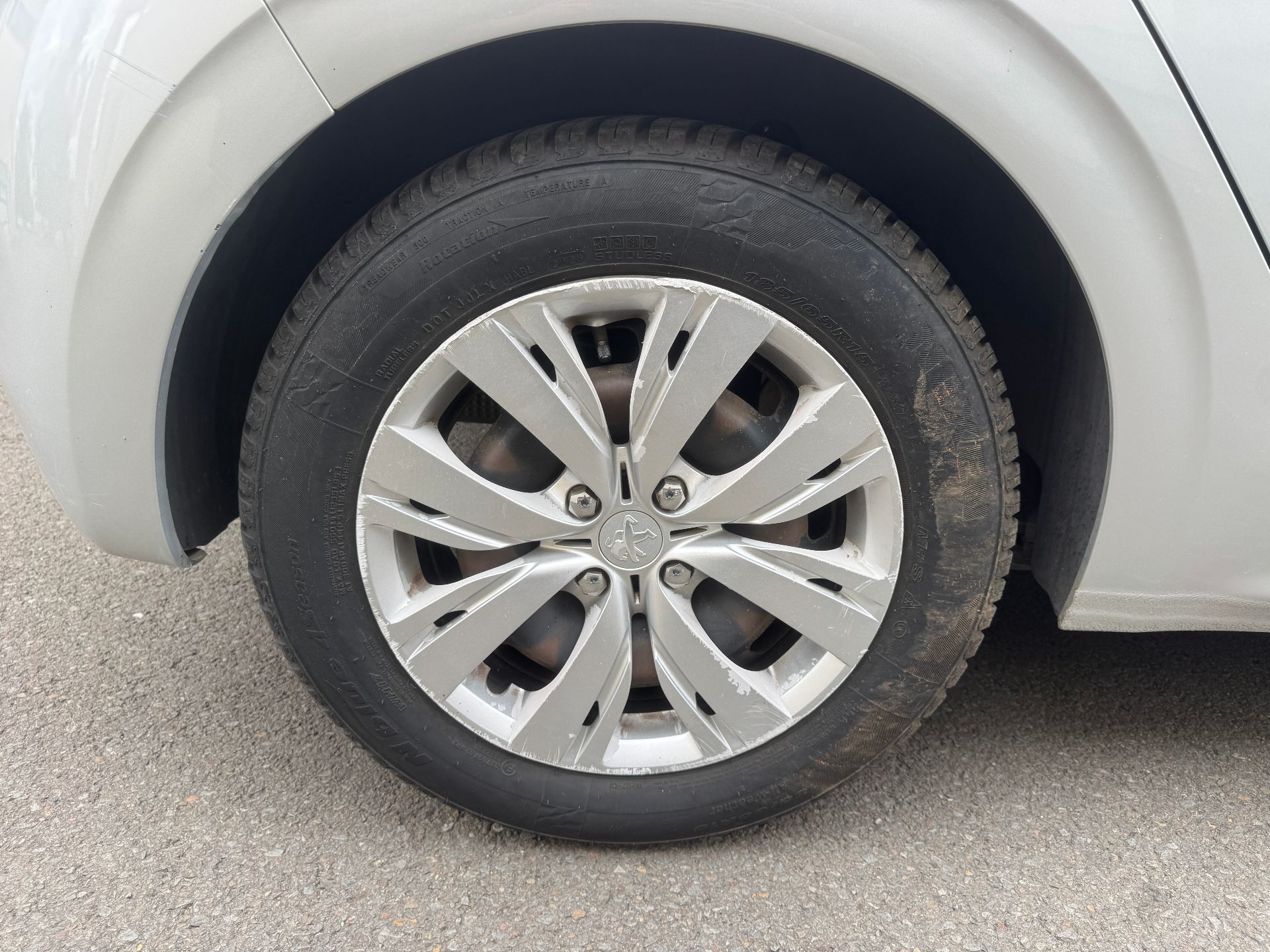 Peugeot 208 1.4 HDI 68ch ACTIVE