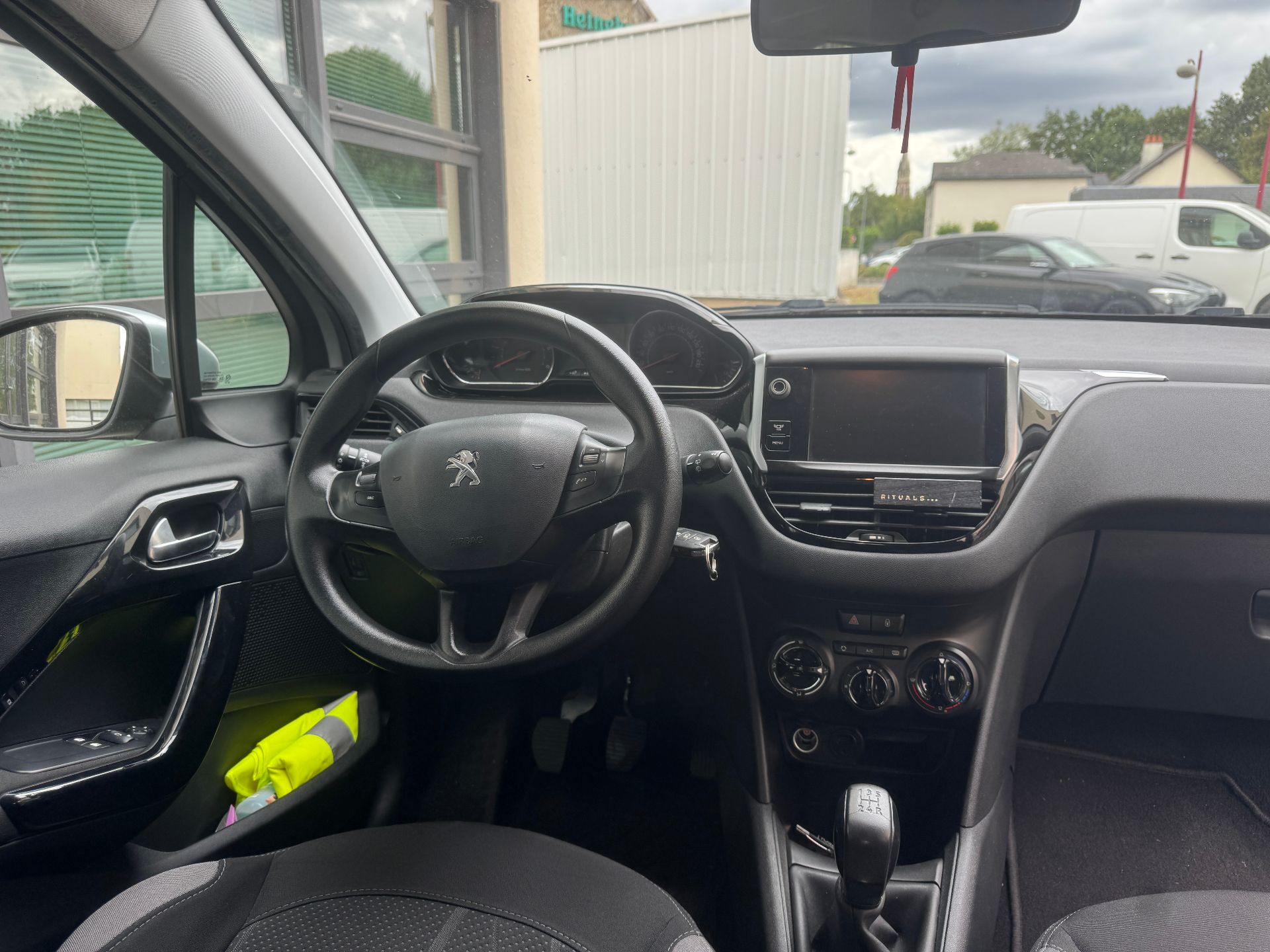 Peugeot 208 1.4 HDI 68ch ACTIVE