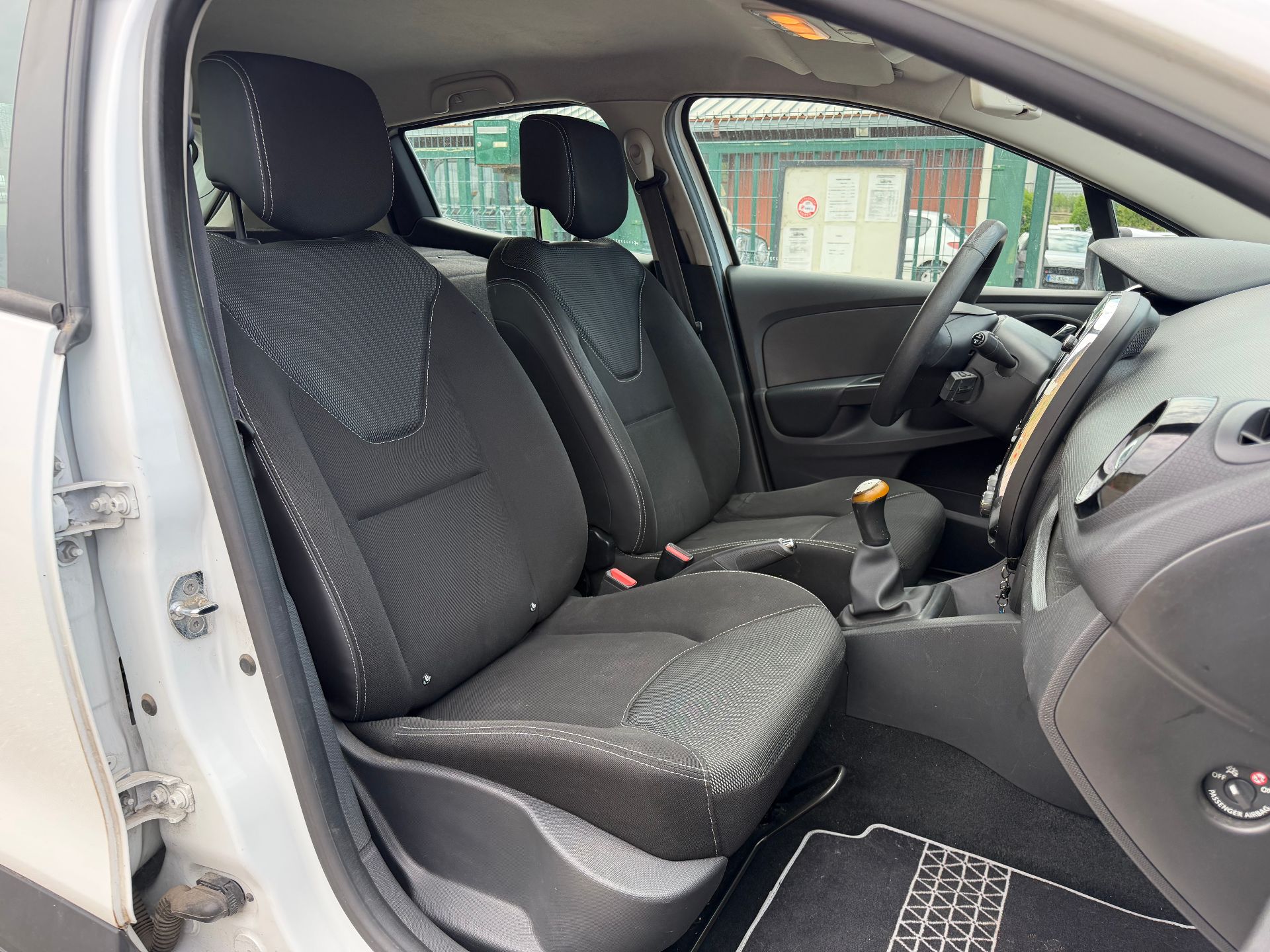 Renault CLIO IV SOCIETE DCI 90 90ch Energy eco air medianav