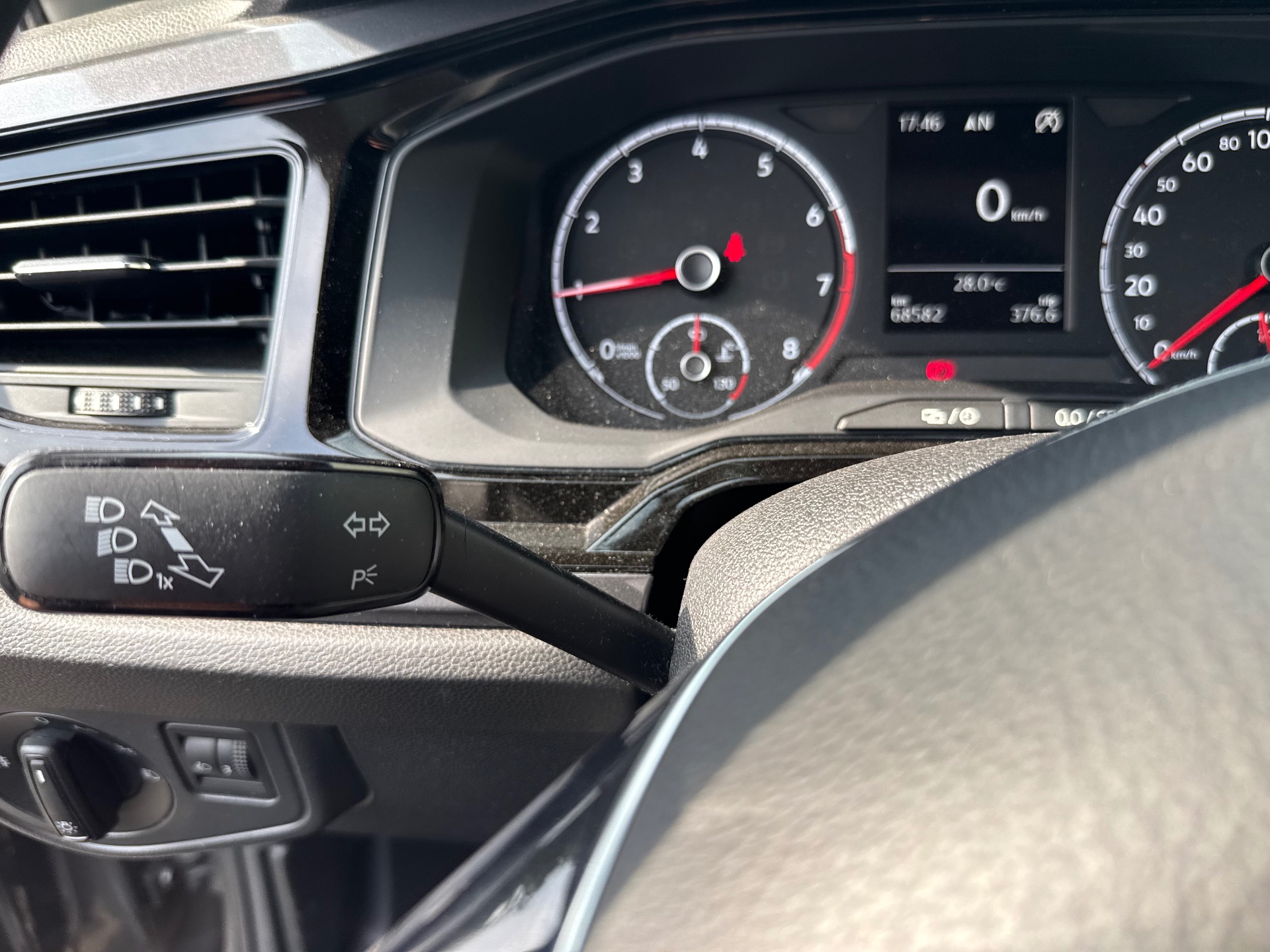 Volkswagen Polo 1.0L TSI Connect