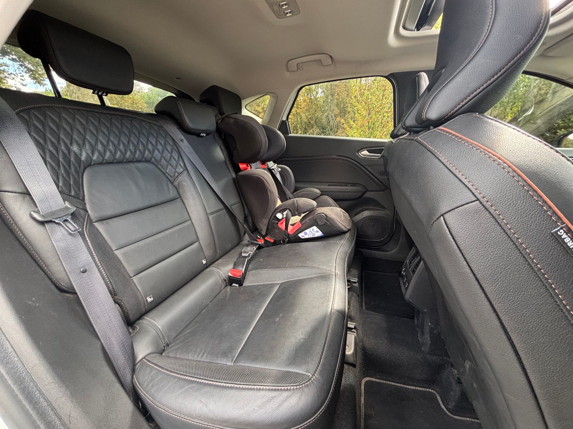Renault Captur 1,5L DCI INITIAL PARIS II 1.5 Blue dCi DPF EDC7 S&S 115 cv Boîte auto
