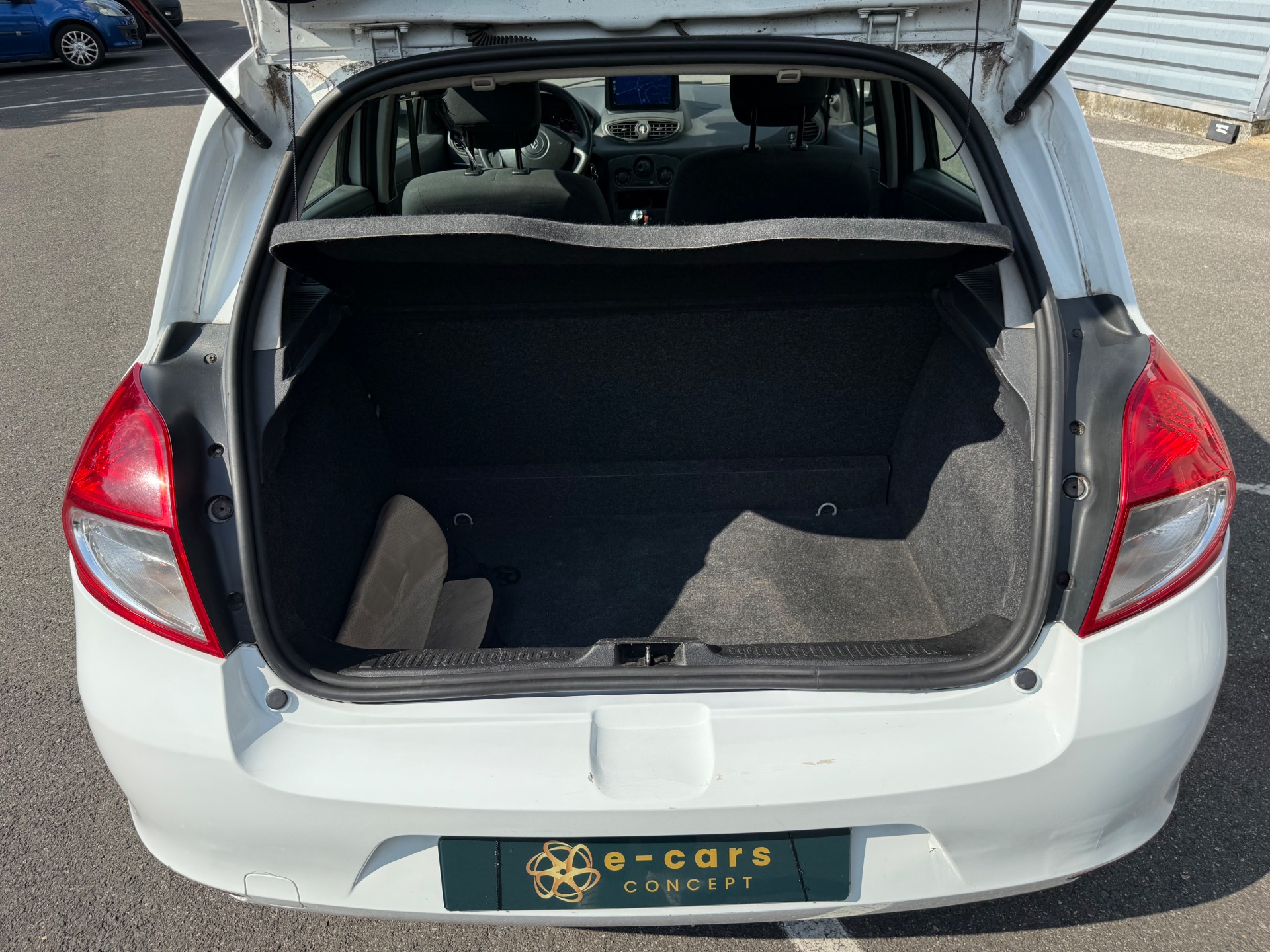 Renault Clio III 1.2 16V 75ch Authentique