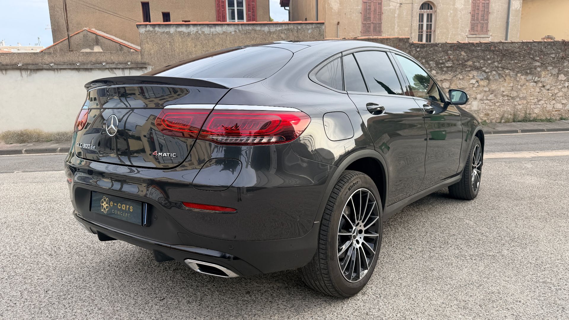 Mercedes-Benz GLC Coupé 300de 4Matic 9G-Tronic 364ch AMG LINE