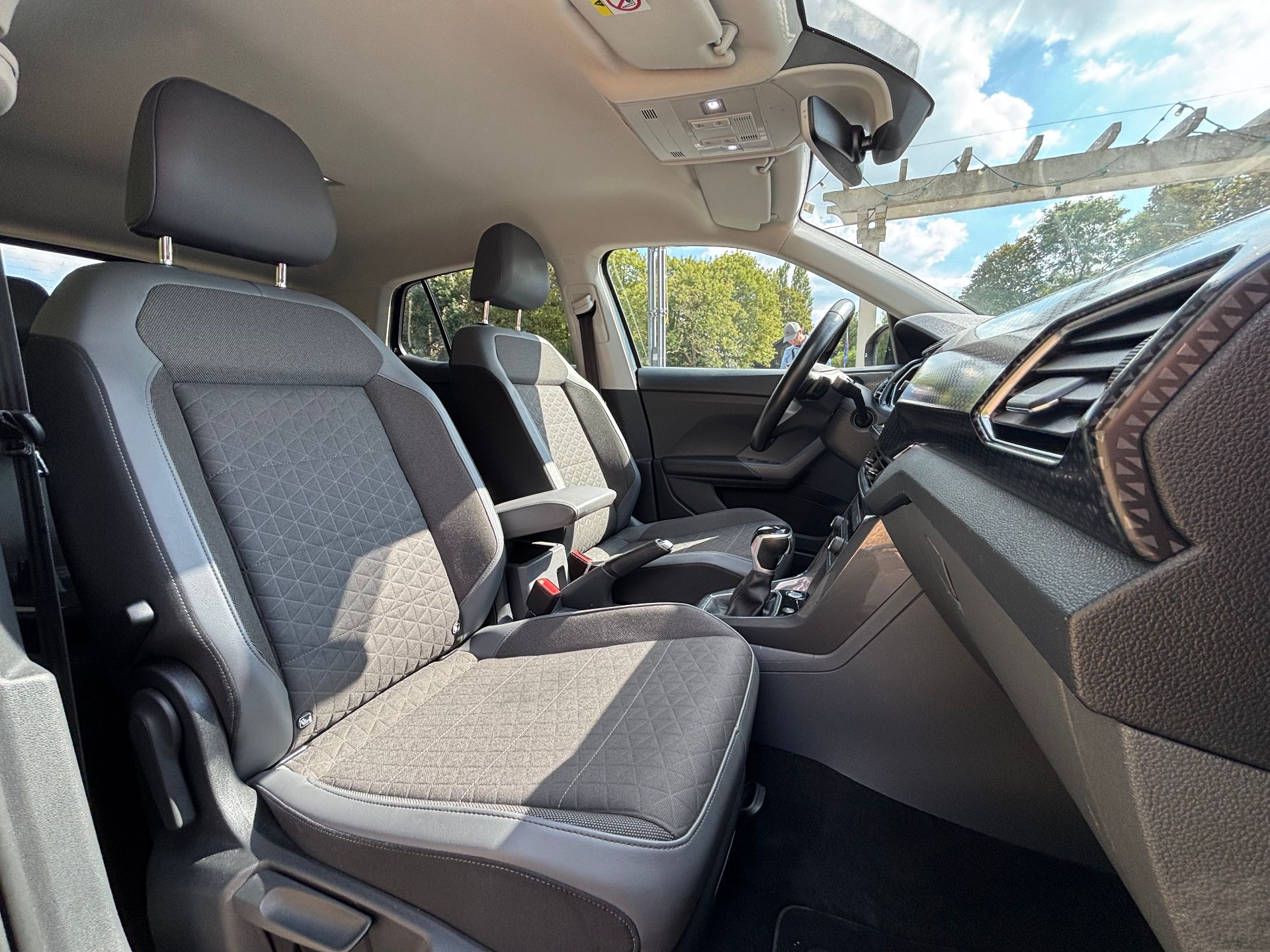 Volkswagen T-Cross 1.0L TSI carat