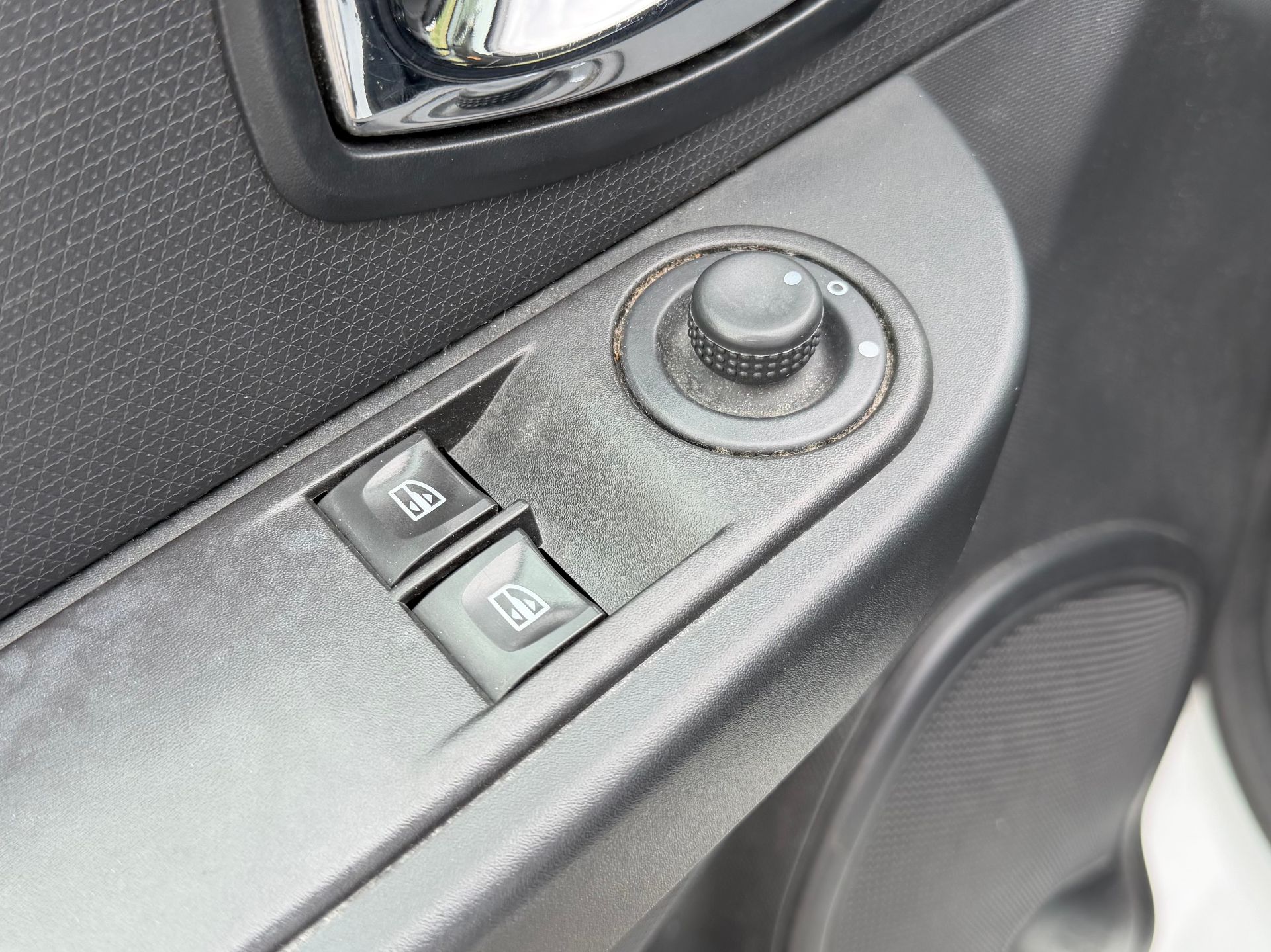 Renault CLIO IV SOCIETE DCI 90 90ch Energy eco air medianav