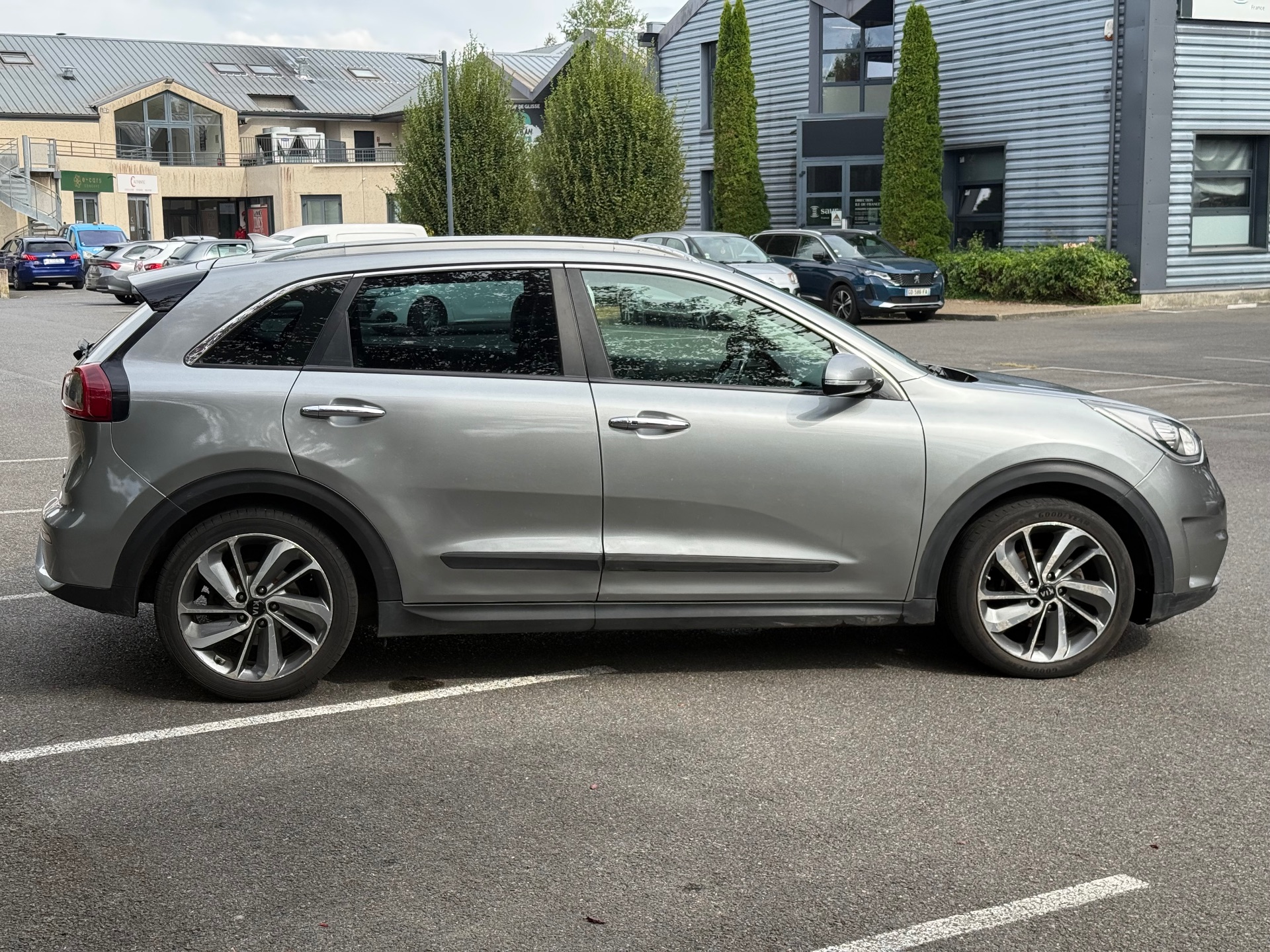Kia Niro 1.6 GDI 16v HYBRID 141 ch DCT6 Boîte auto 141ch Design