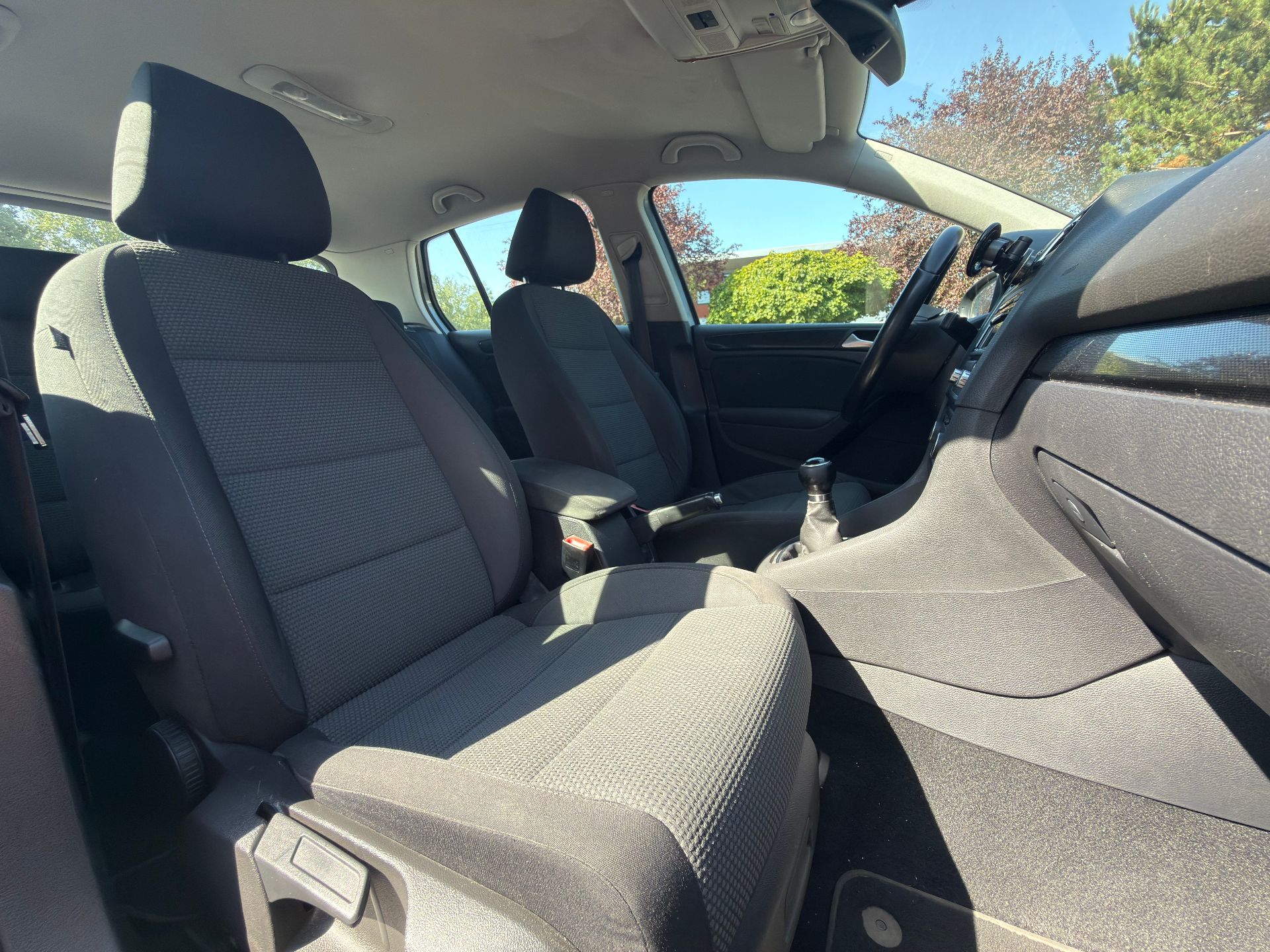 Volkswagen Golf 1.6 TDI 105ch 105ch CONFORTLINE