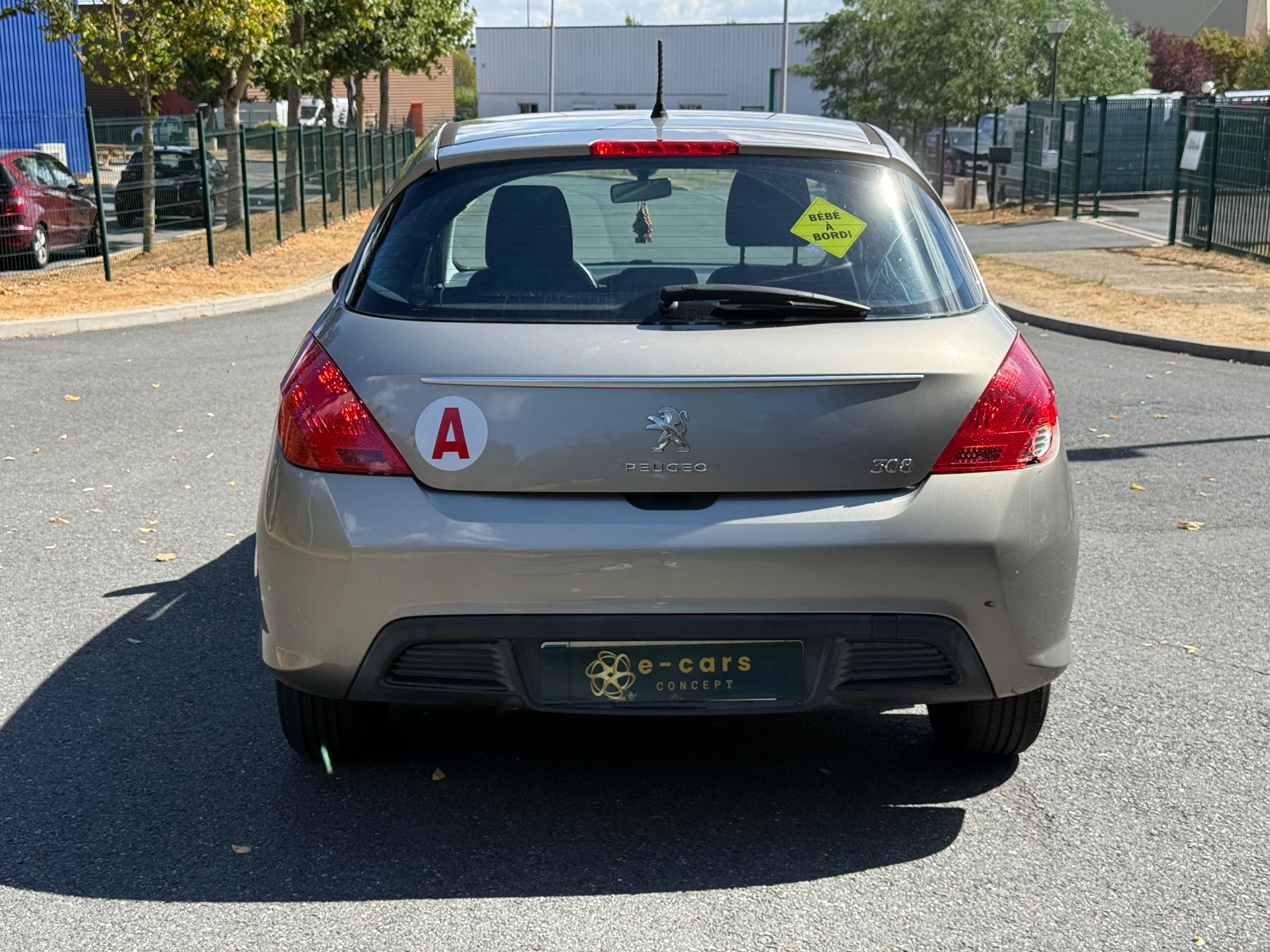 Peugeot 308 1.4 VTi 98ch