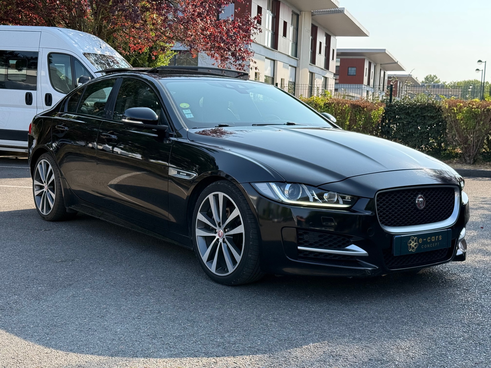 Jaguar XE 2.0 D 180ch 9.0 CV R-sport