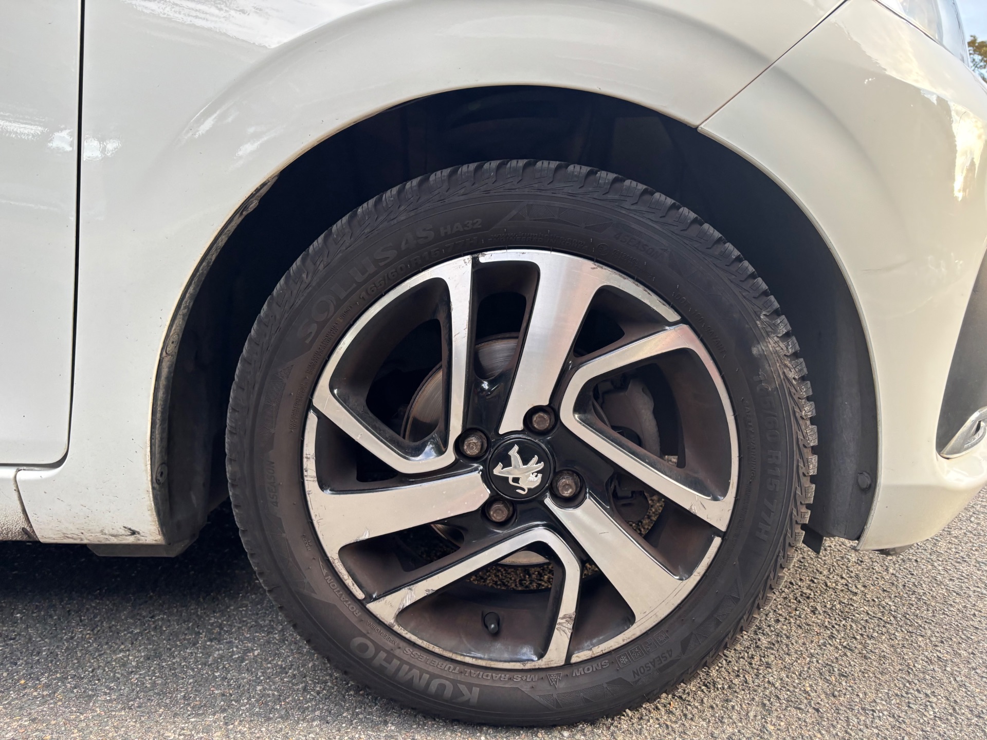 Peugeot 108 1.2 pure tech 82ch allure