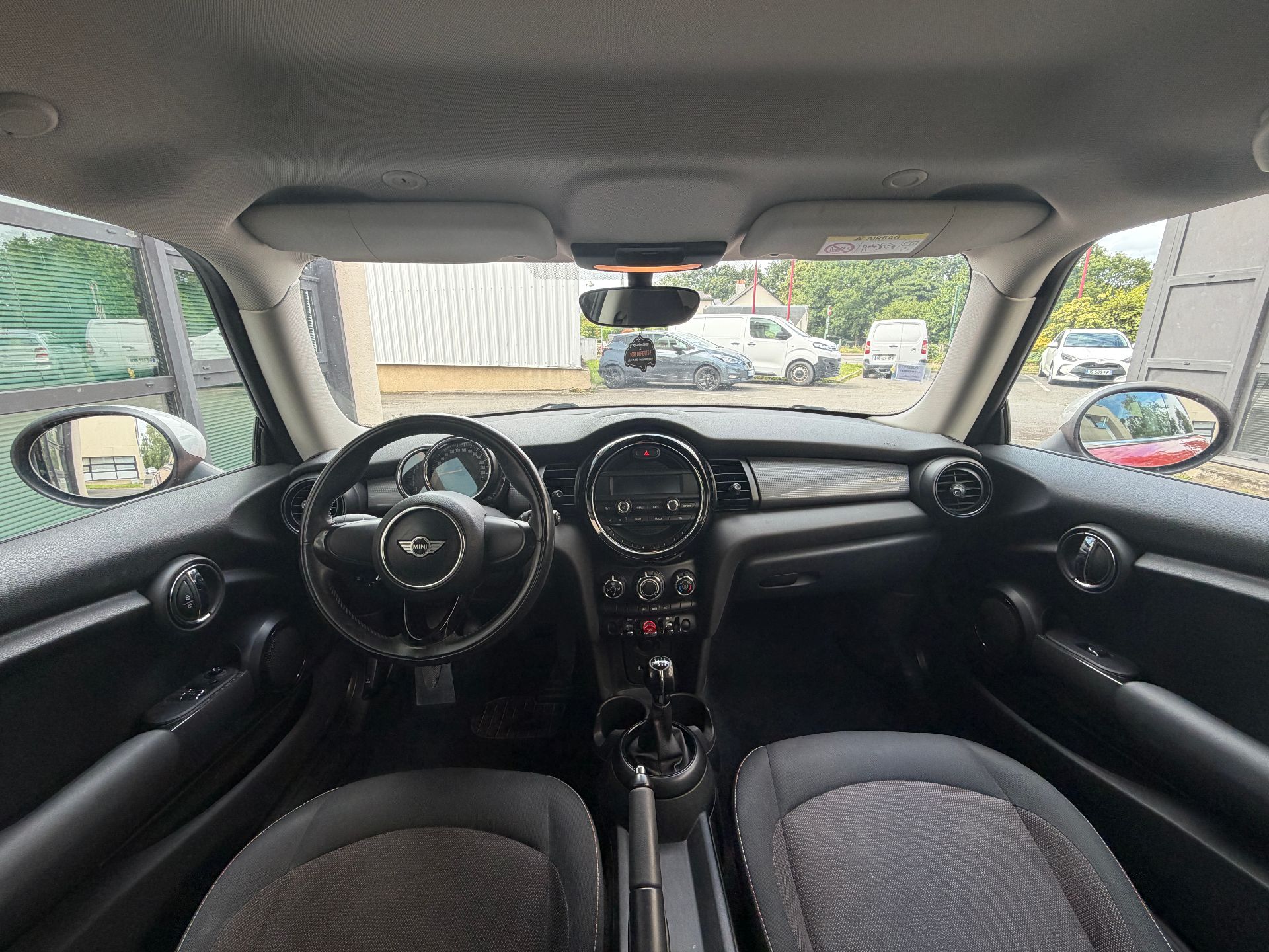 MINI “Cooper D” – 9 490 € (PRIX OK)