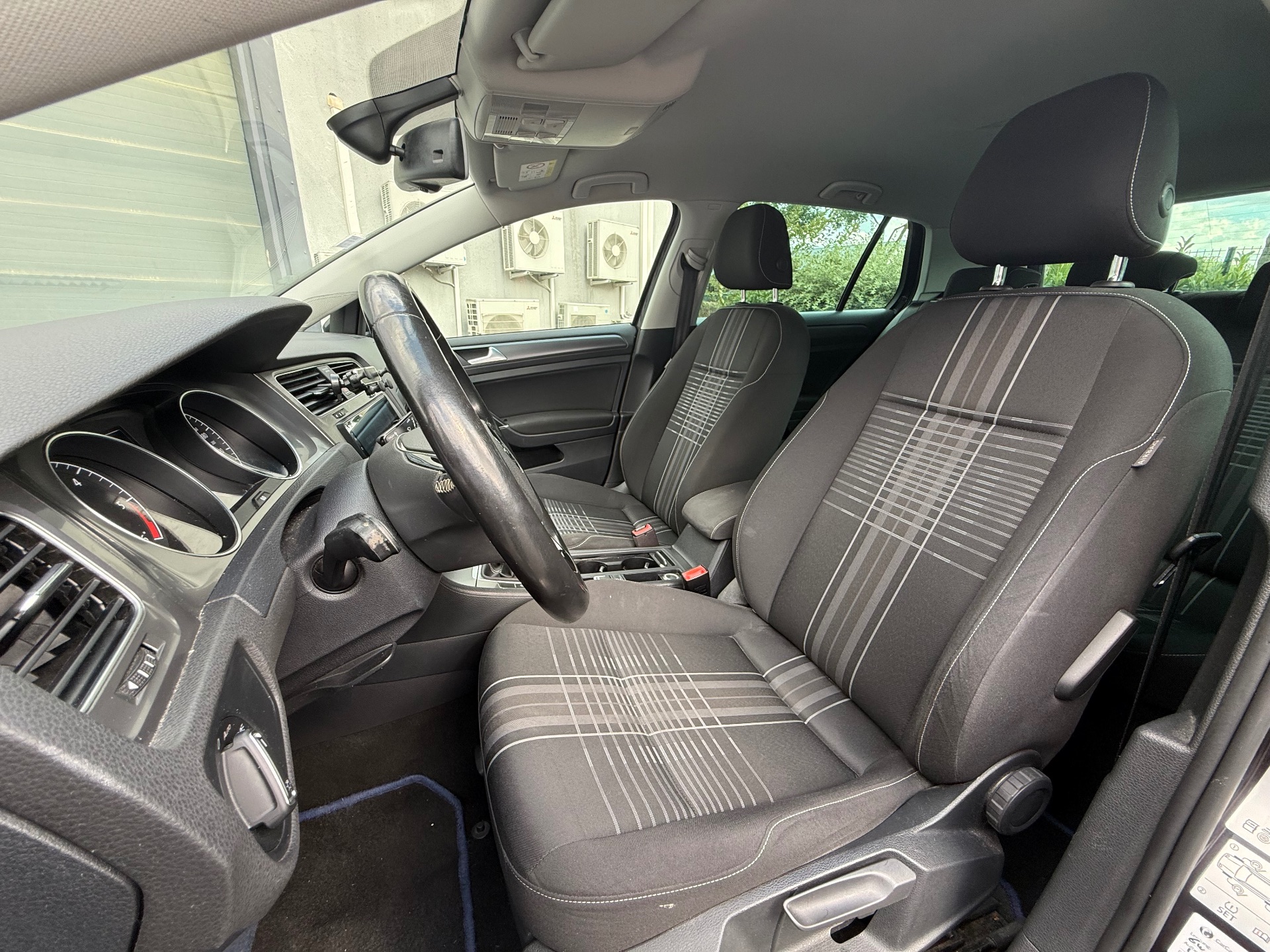 Volkswagen Golf 1.6 TDI 110ch BlueMotion Technology FAP 5.0cv 110ch Lounge