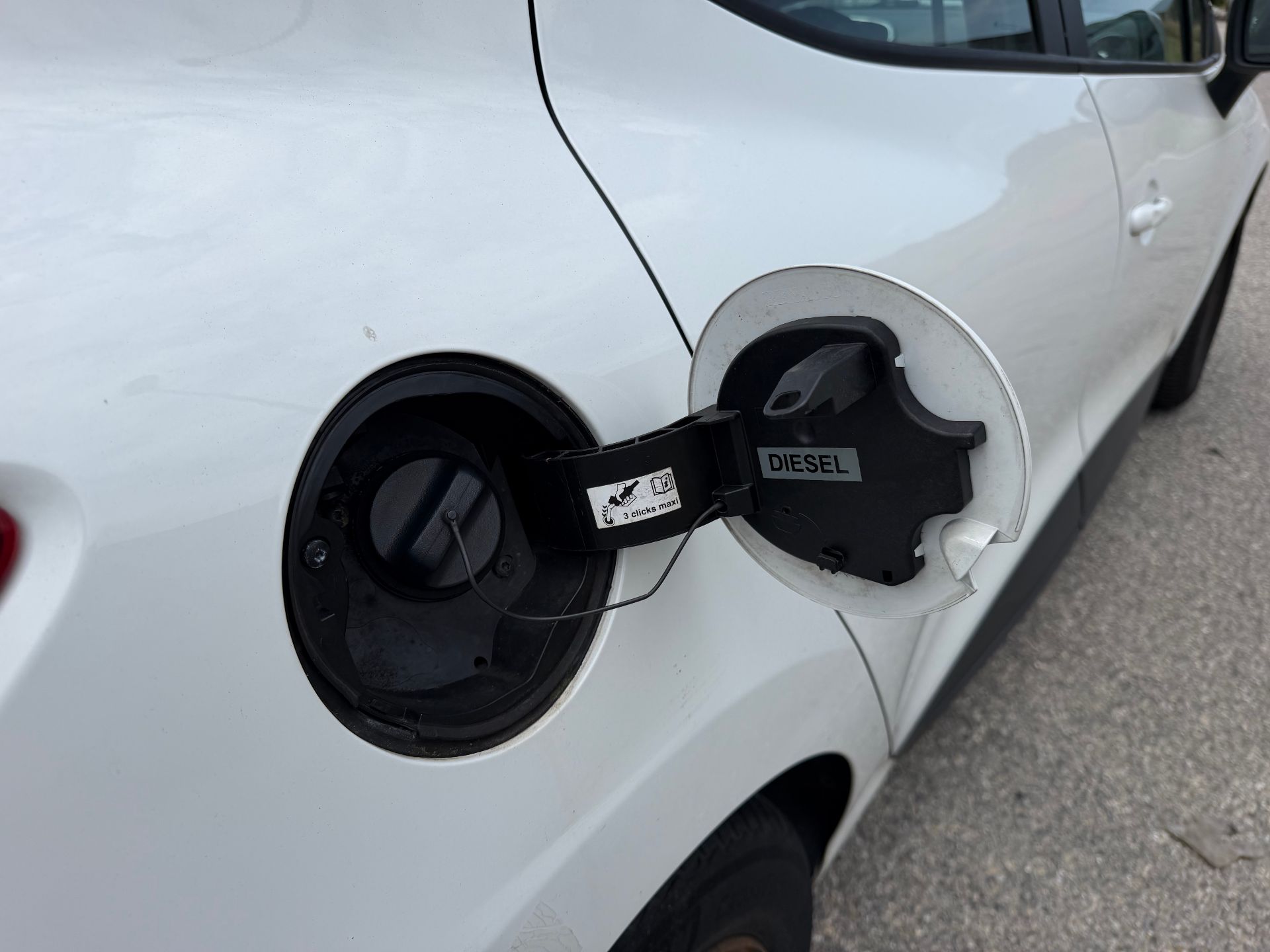Renault CLIO IV SOCIETE DCI 90 90ch Energy eco air medianav