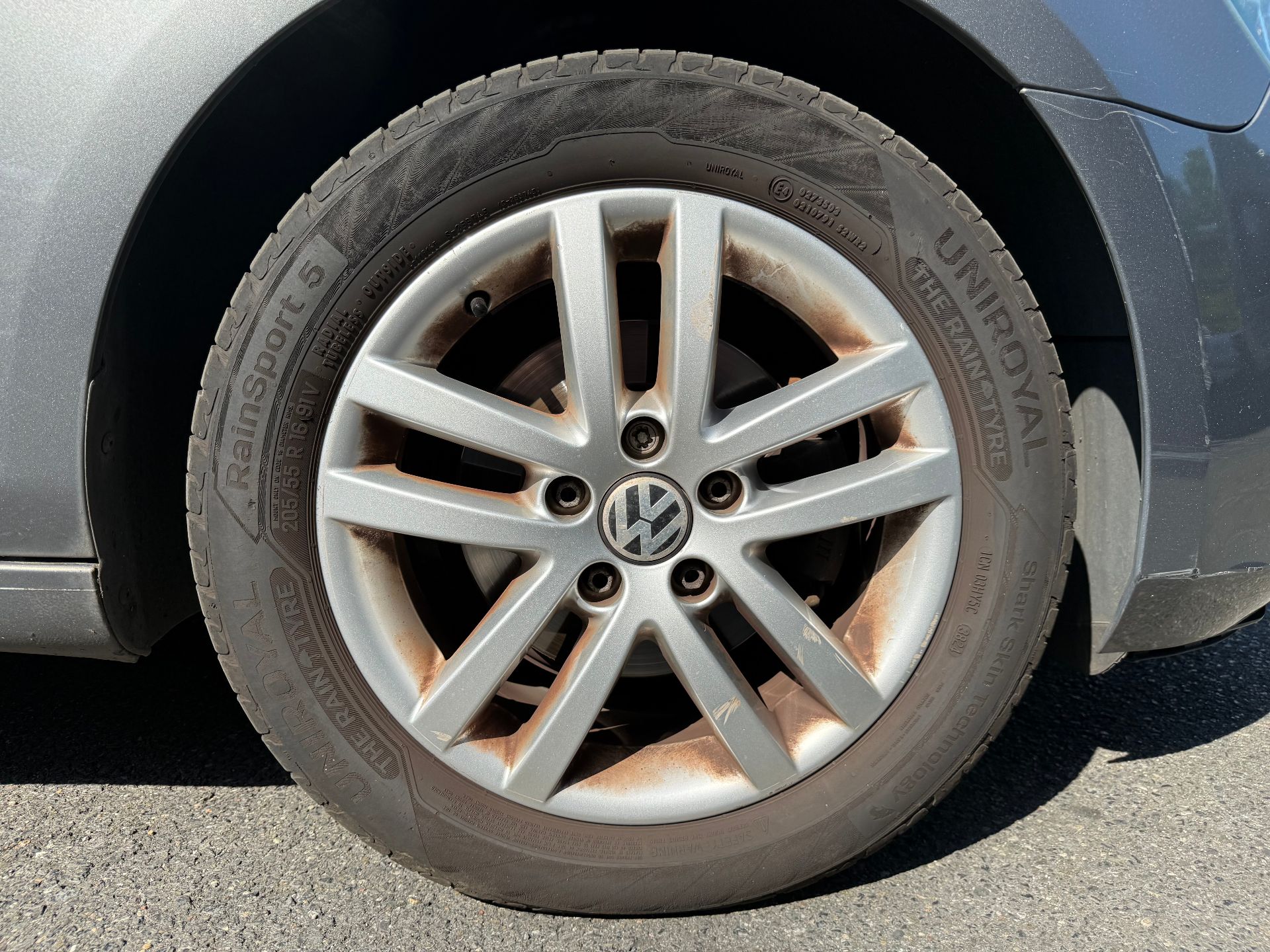 Volkswagen Golf 1.6 TDI 105ch 105ch CONFORTLINE