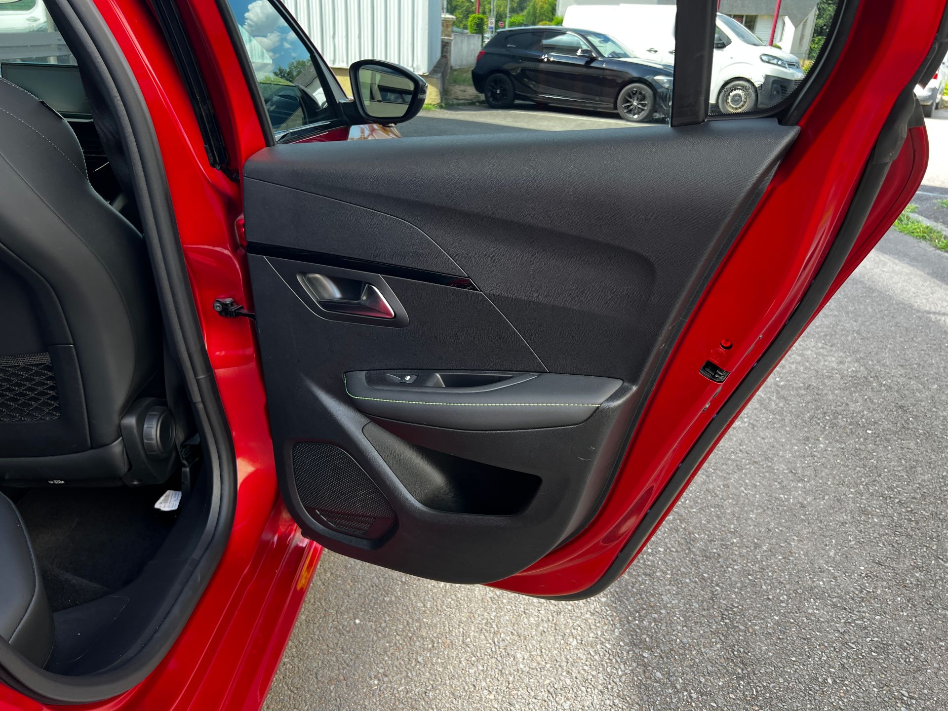 Peugeot 208 GT 1.2L 100ch