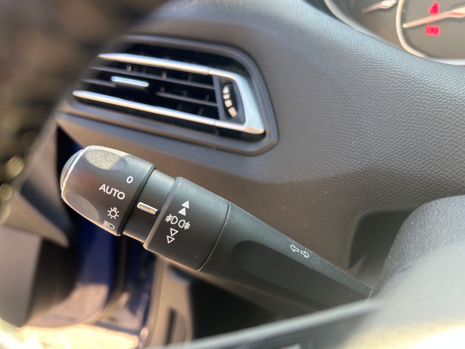 Peugeot 308sw 1,6 Hdi 100ch ACTIVE BUSINESS