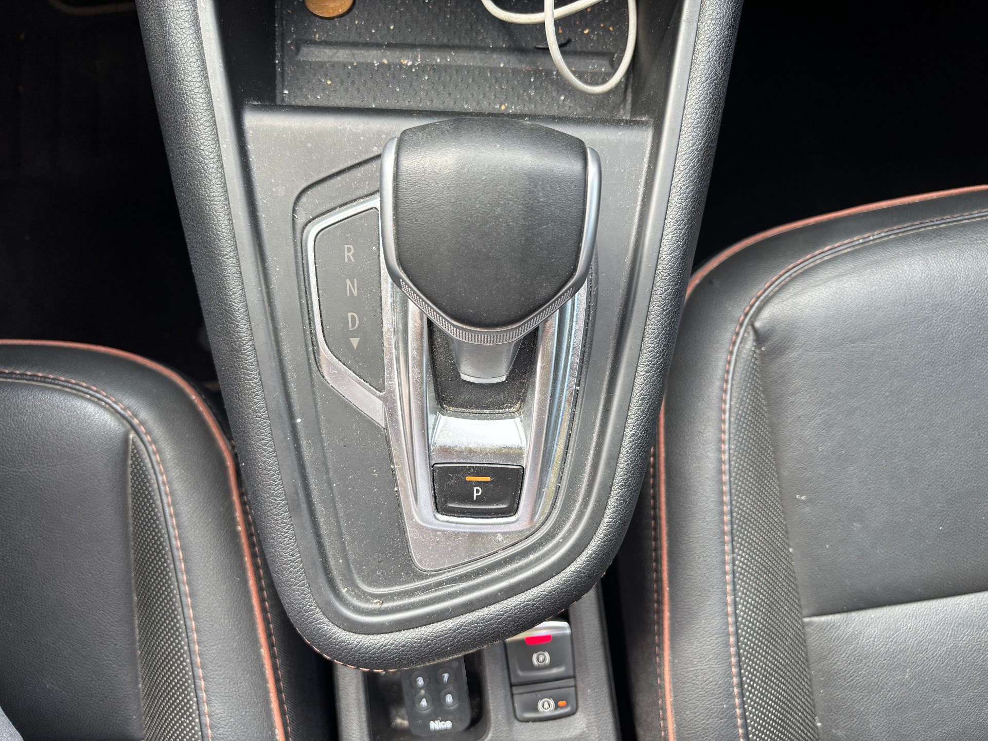 Renault Captur 1,5L DCI INITIAL PARIS II 1.5 Blue dCi DPF EDC7 S&S 115 cv Boîte auto