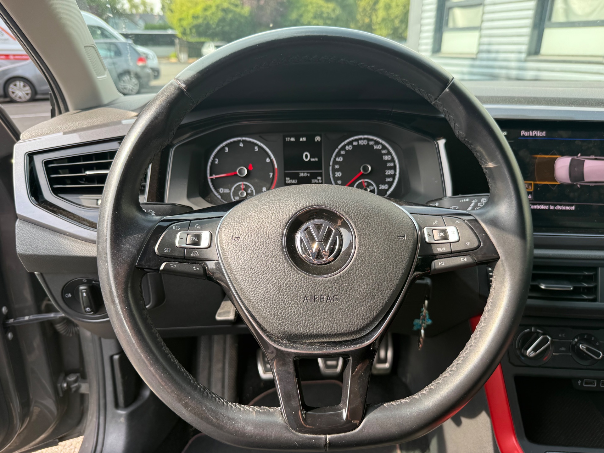 Volkswagen Polo 1.0L TSI Connect