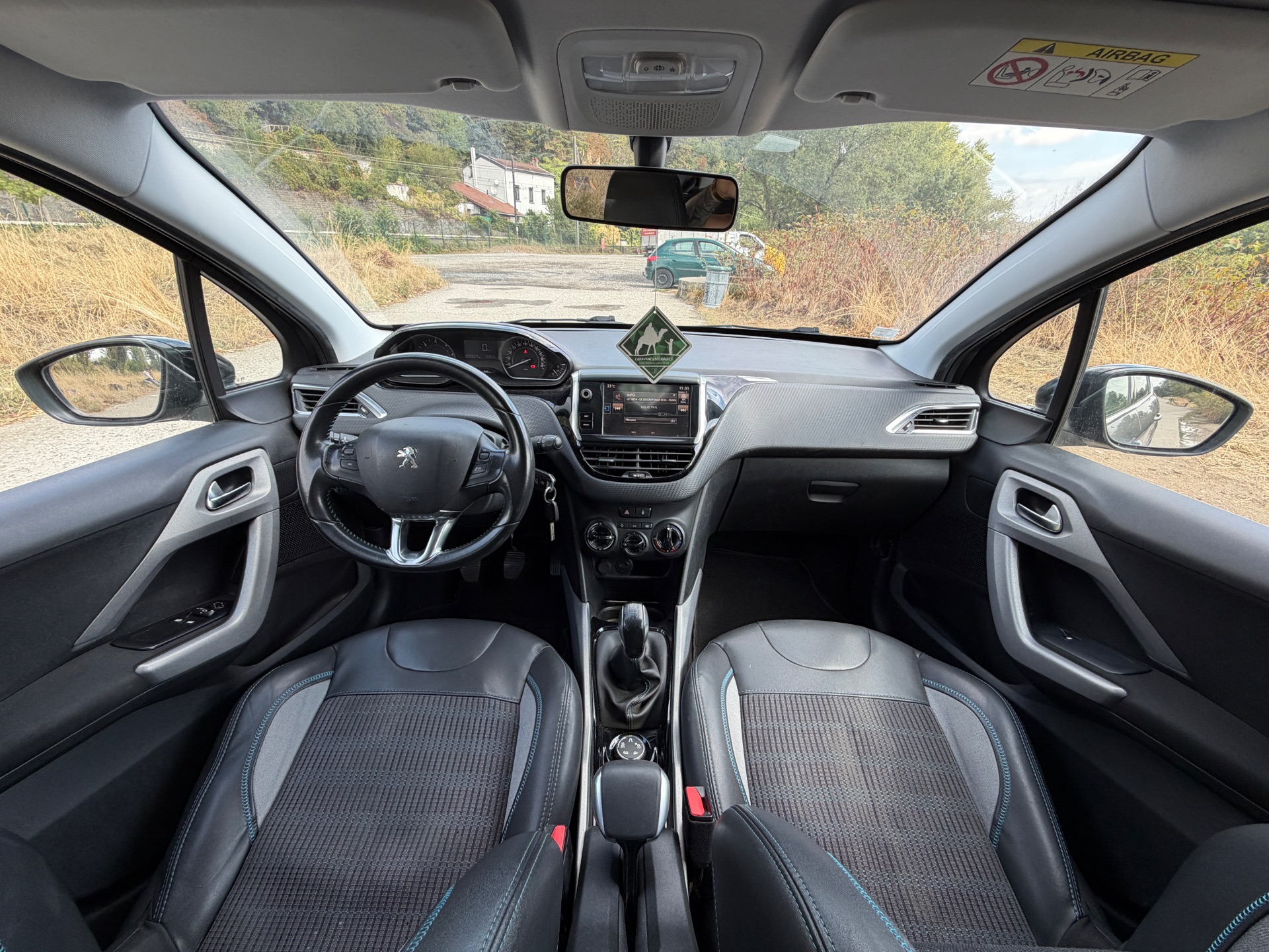 Peugeot 2008 1,6 BlueHdi Urvan cross