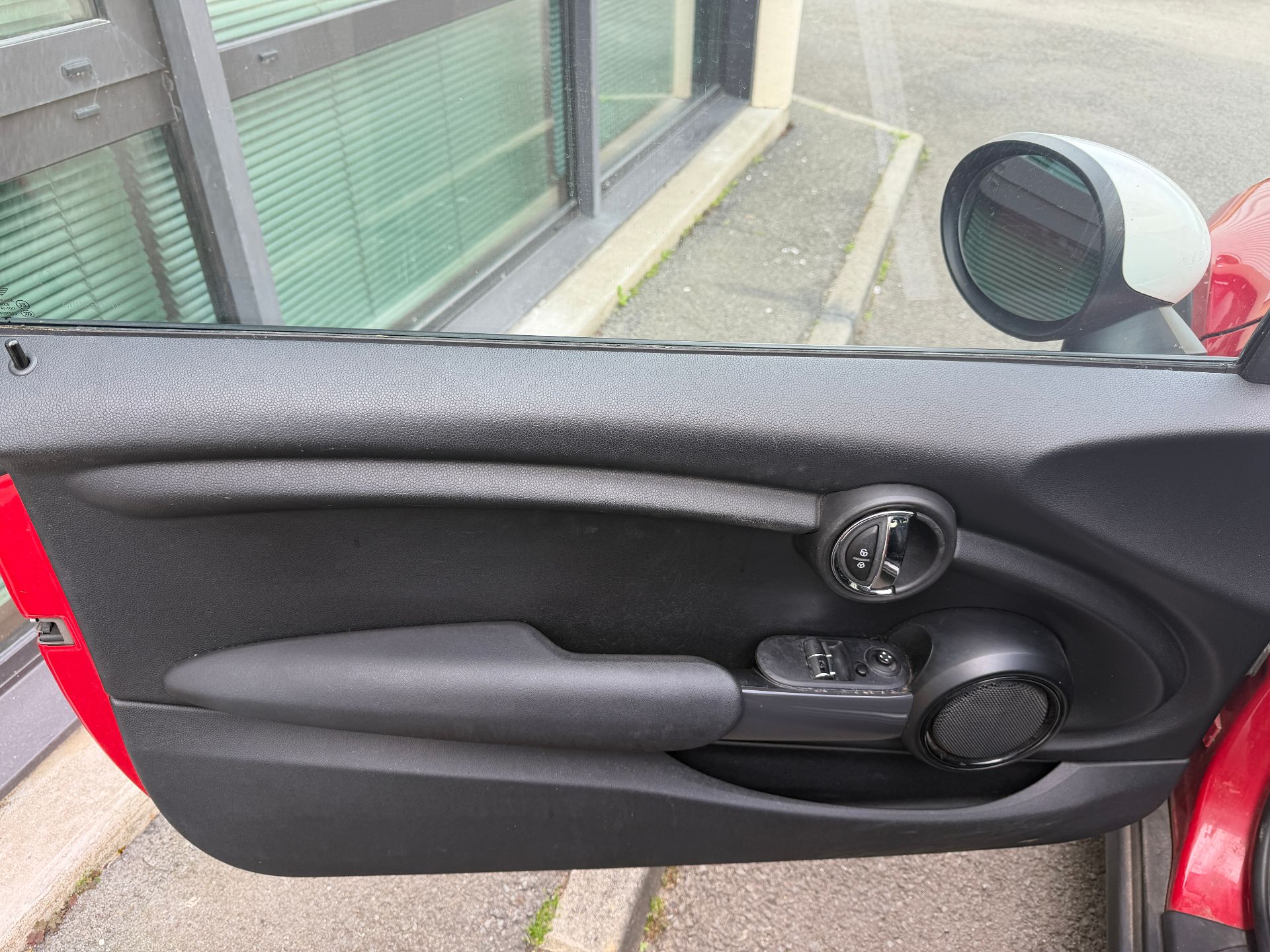 MINI “Cooper D” – 9 490 € (PRIX OK)