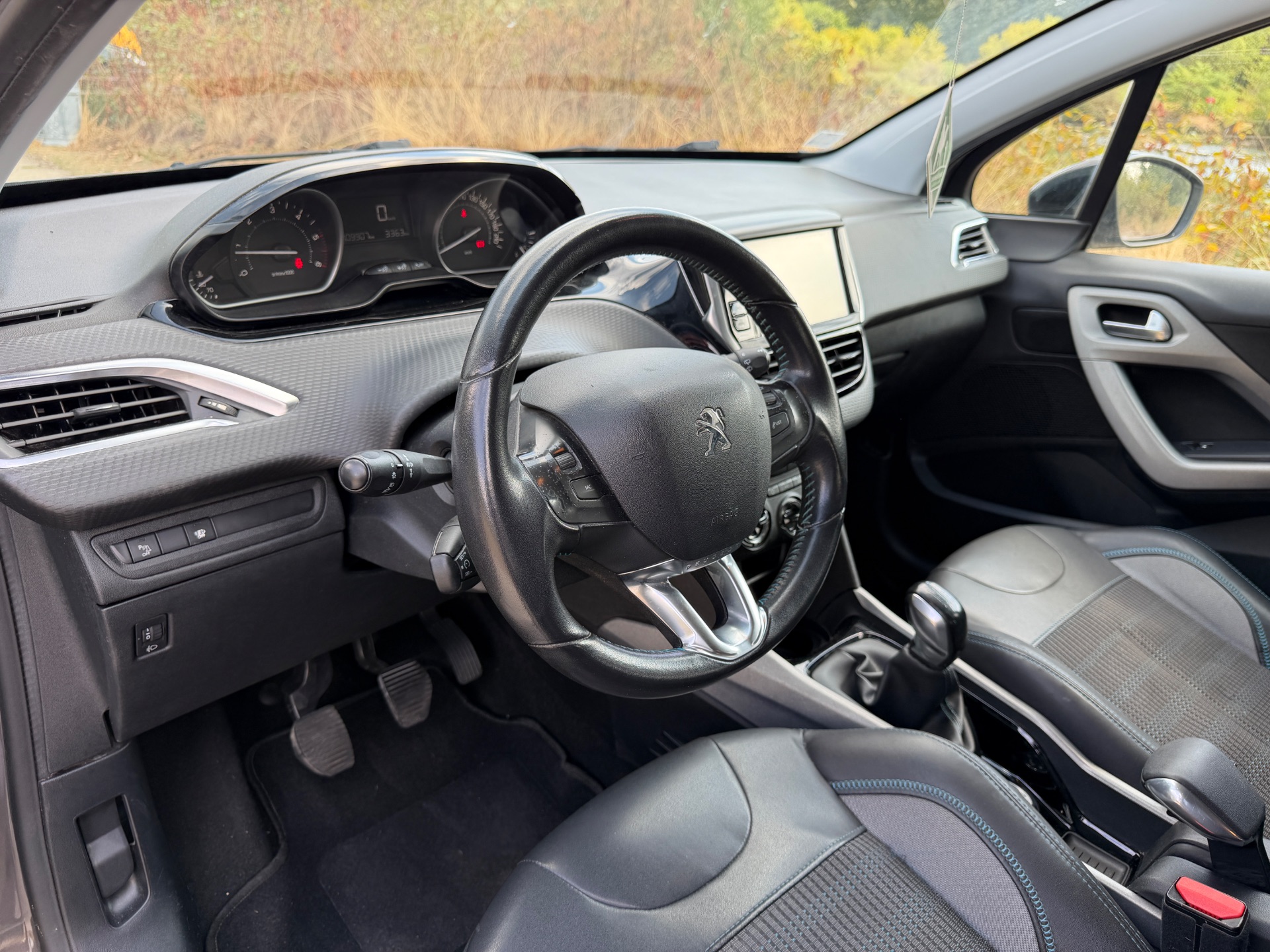 Peugeot 2008 1,6 BlueHdi Urvan cross