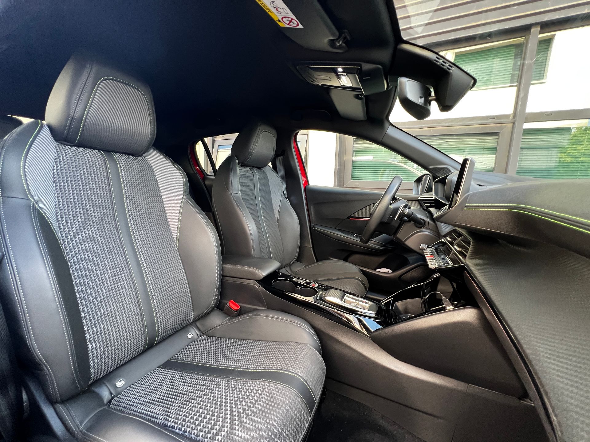 Peugeot 208 GT 1.2L 100ch