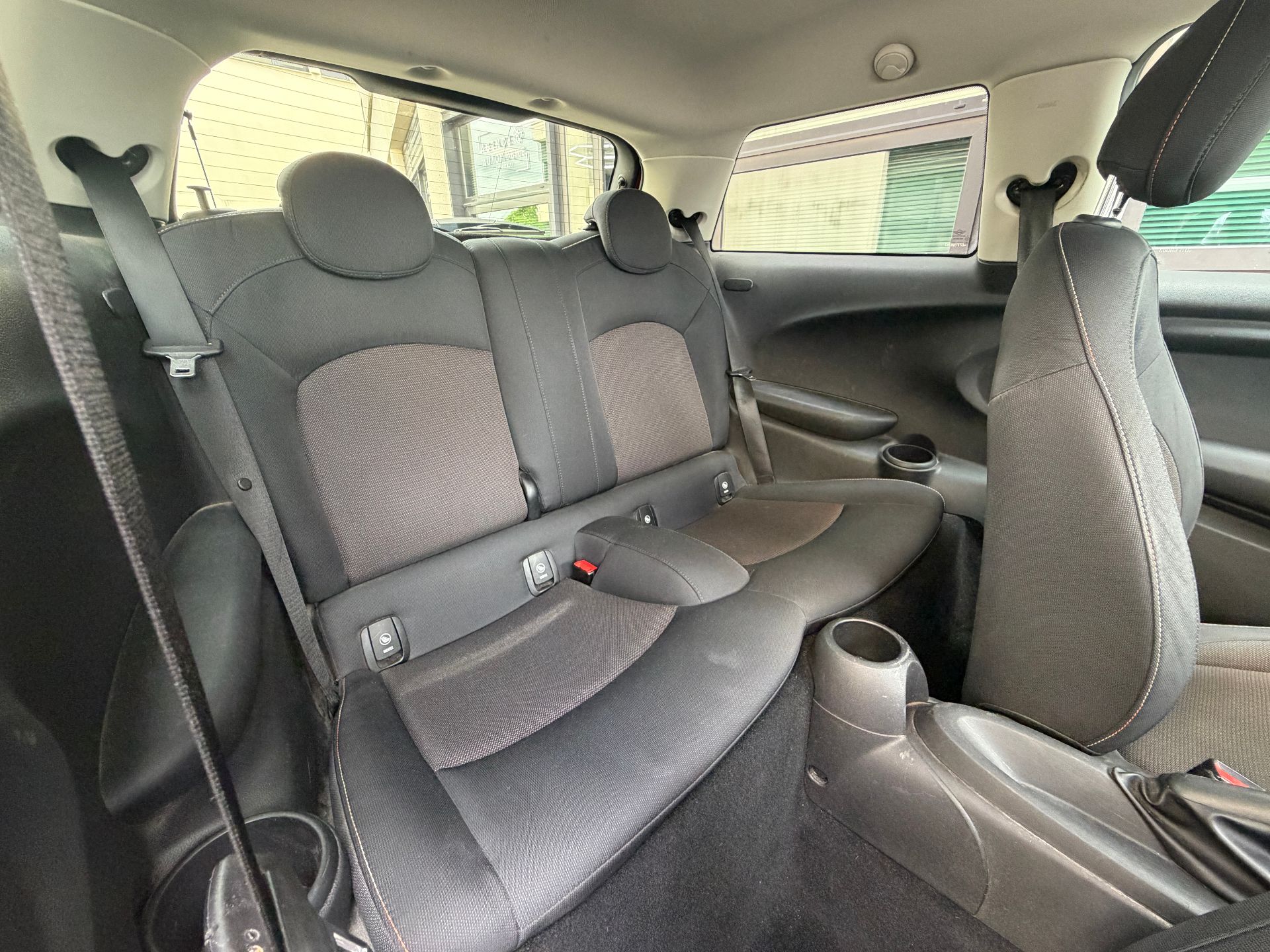 MINI “Cooper D” – 9 490 € (PRIX OK)