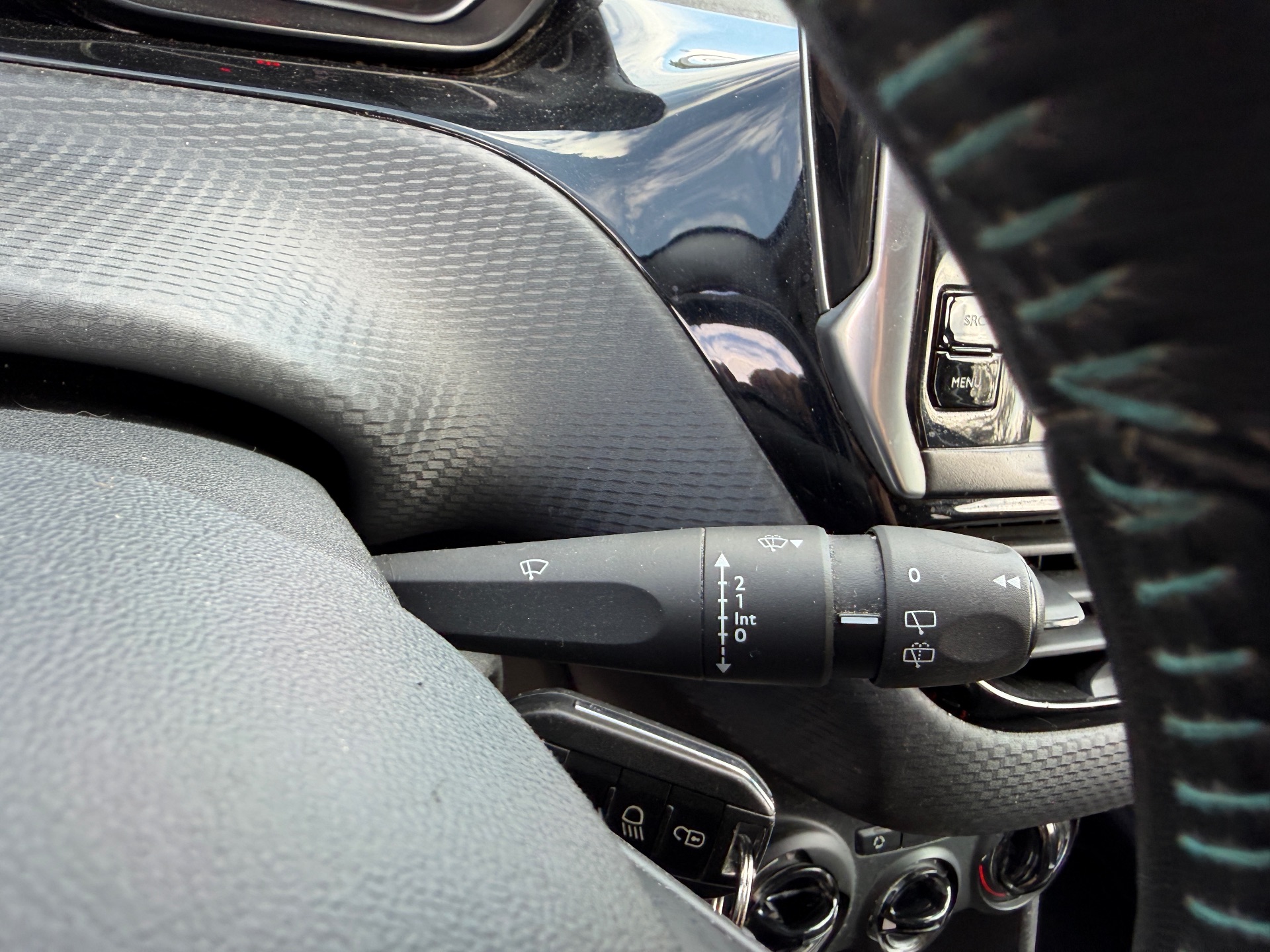 Peugeot 2008 1,6 BlueHdi Urvan cross