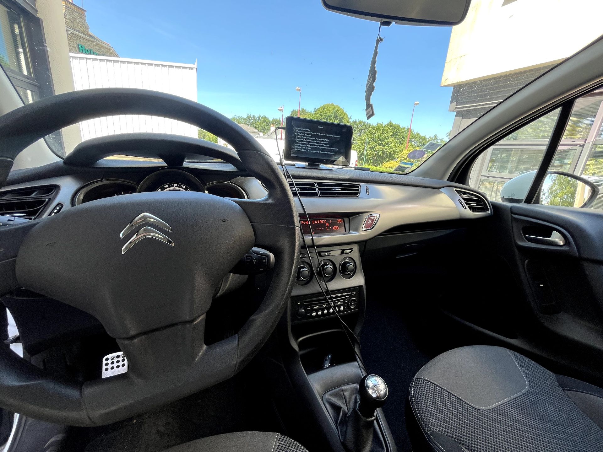 CITROEN C3 “Confort” – 3 990 €