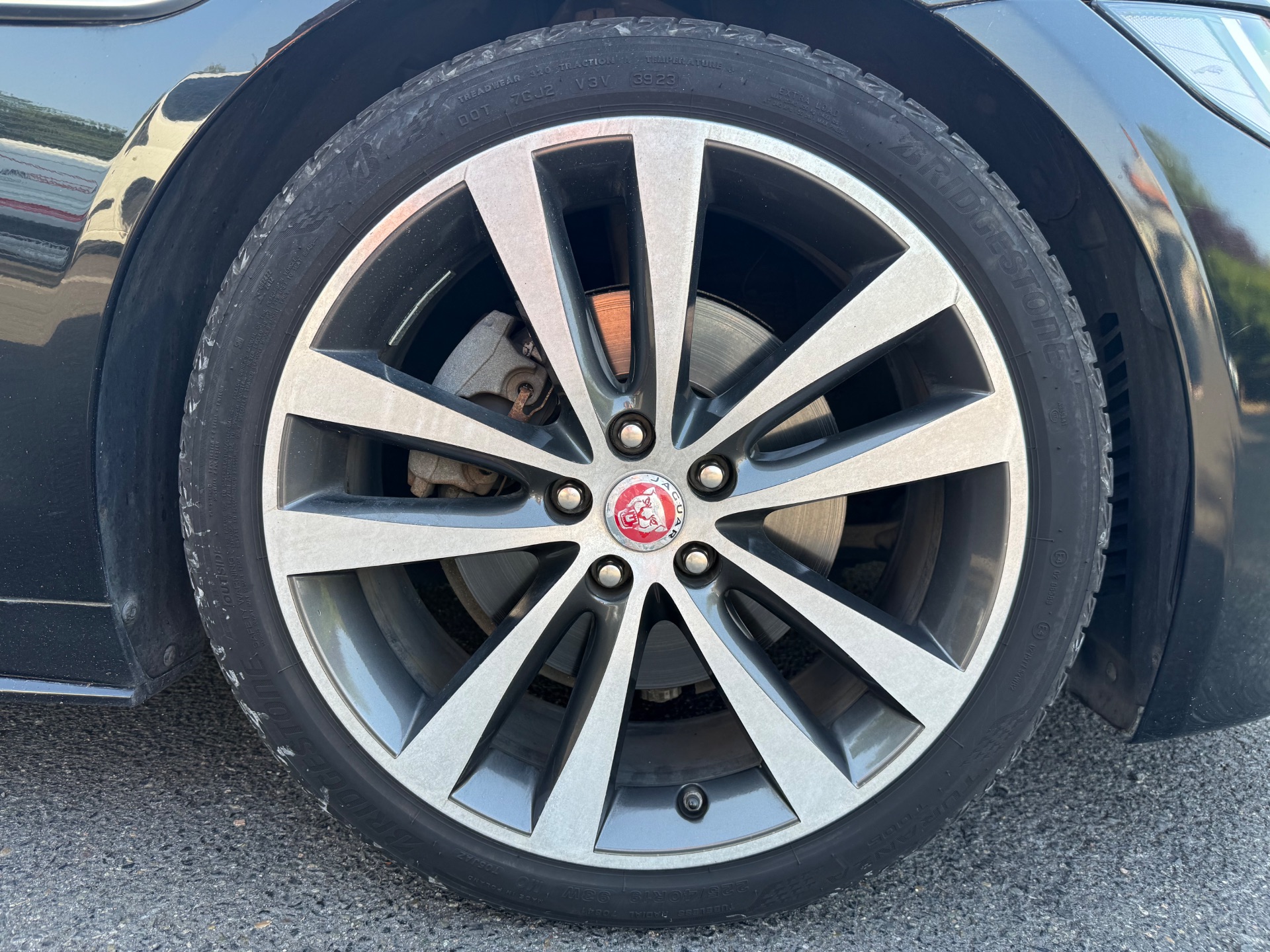 Jaguar XE 2.0 D 180ch 9.0 CV R-sport
